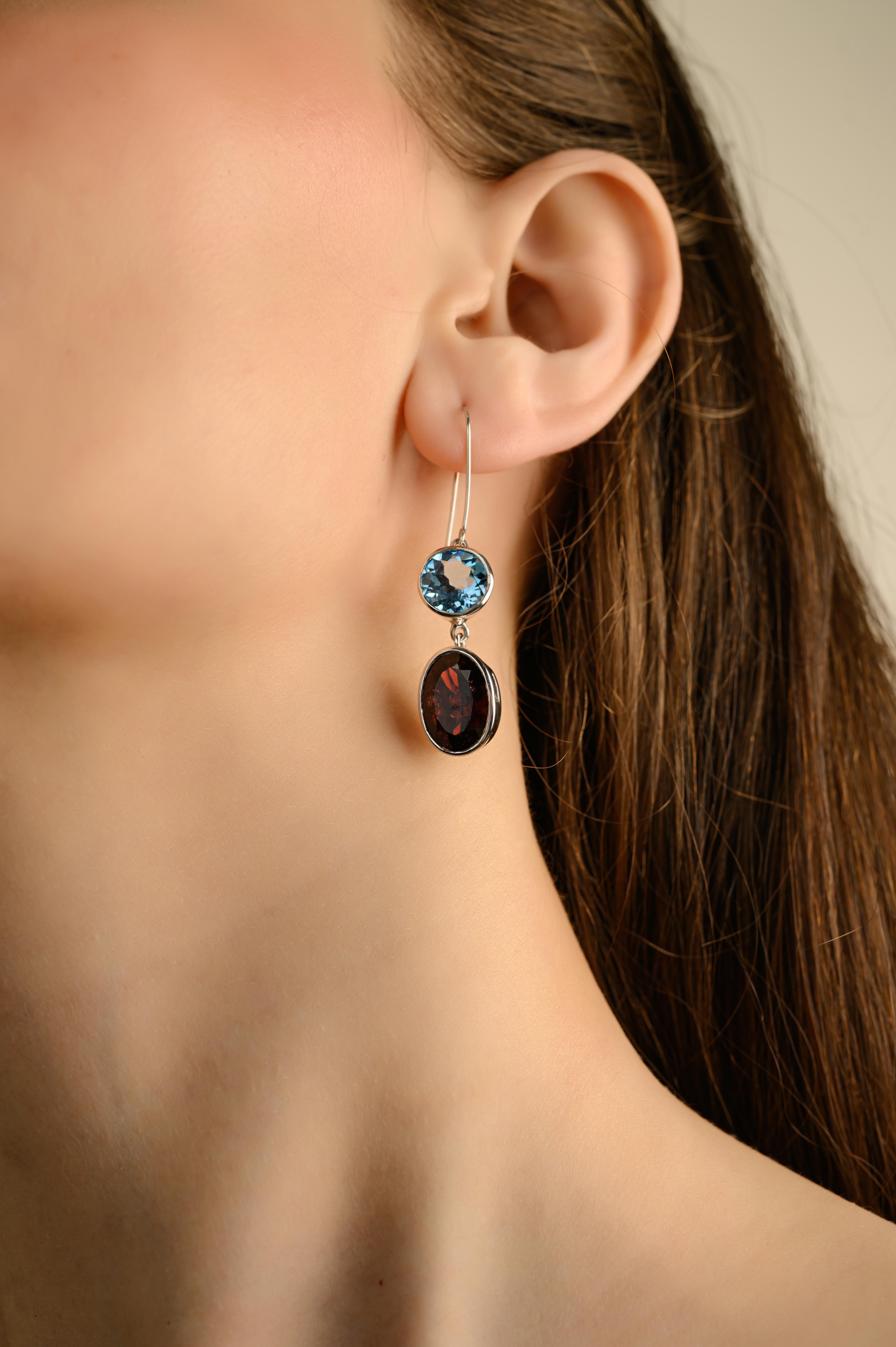 Orecchini a goccia in argento sterling con gemma autentica di topazio blu e granato in vendita 2