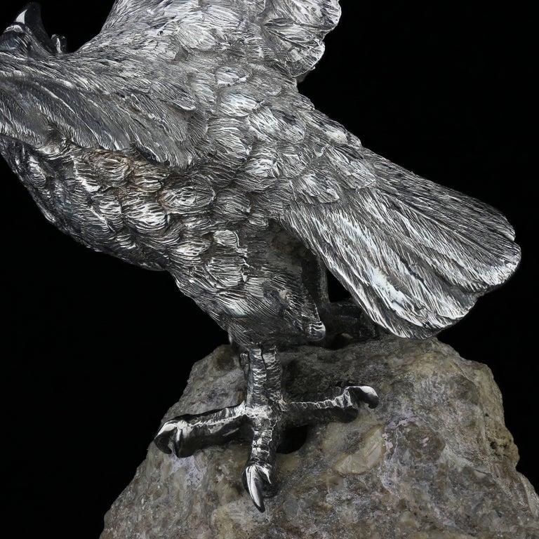 Sterling Silver Eagle Figurine on a Boulder Rock, Made in London, 1981 For Sale 3