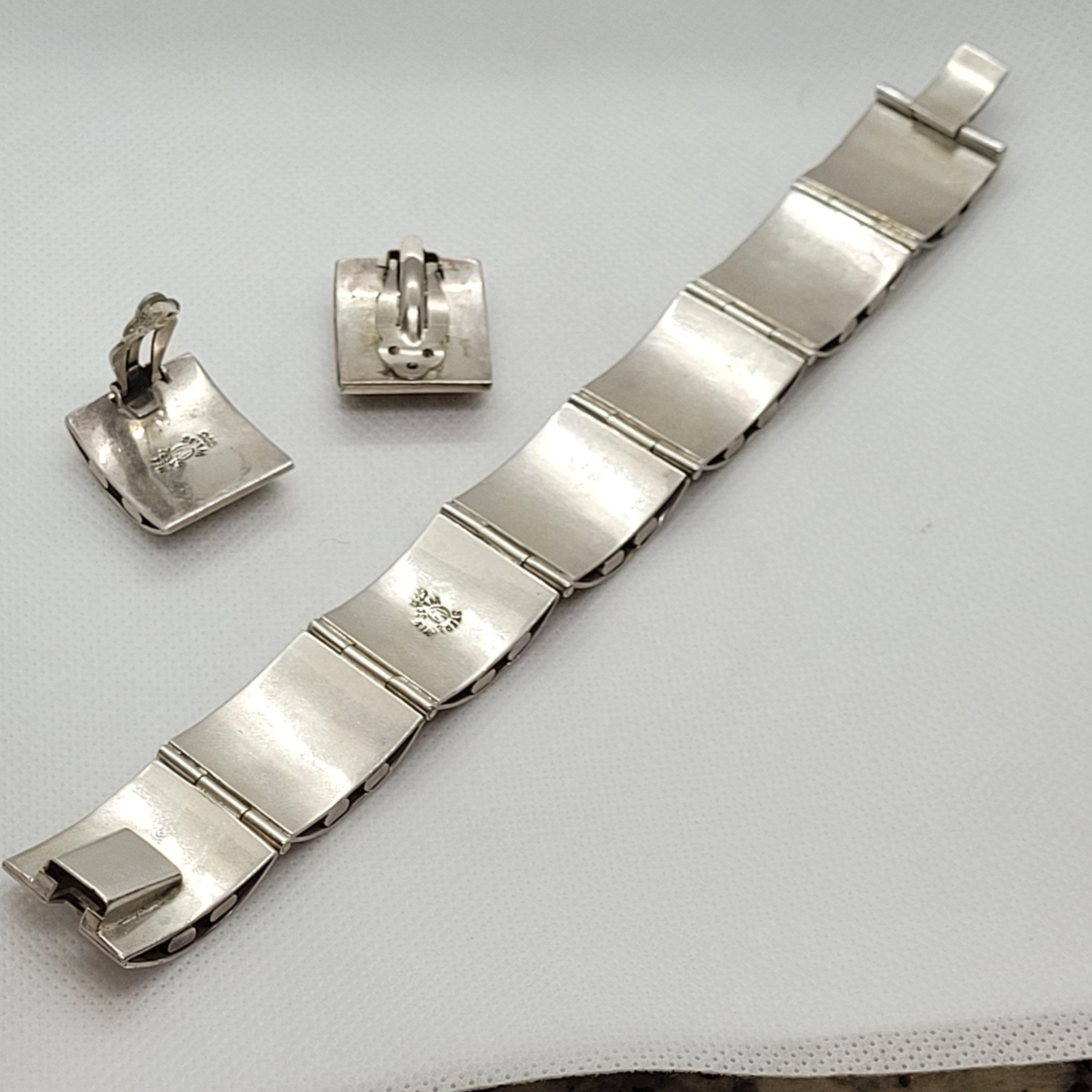 Sterling Silver Earring & Bracelet Set, Clip-On, Stamped, Designer, Weave Design In Good Condition For Sale In Rancho Santa Fe, CA