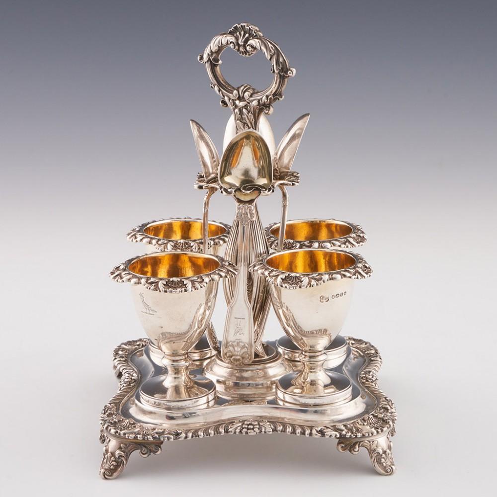 Heading : Sterling silver egg cruet
Date : Hallmarked in London in 1831 for Edward, Edward junior, John and William Barnard
Period : William IV
Origin : London, England
Decoration : Acanthus leaf decorated hanlde with four pronged reeded stem. Egg