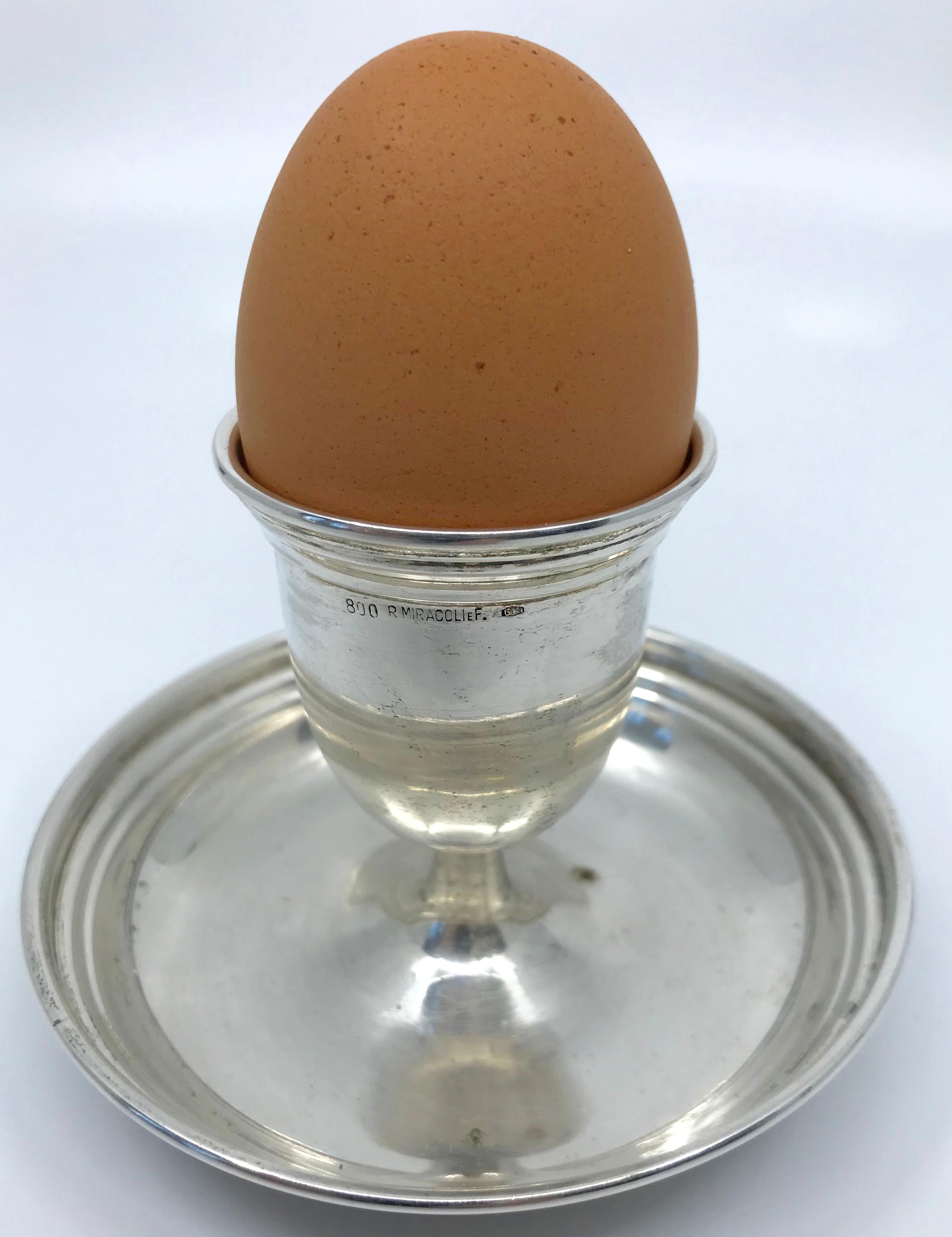 Sterling silver egg cup. Italian silver egg cup with markings for Romeo Miracoli e Filgio, stamped 