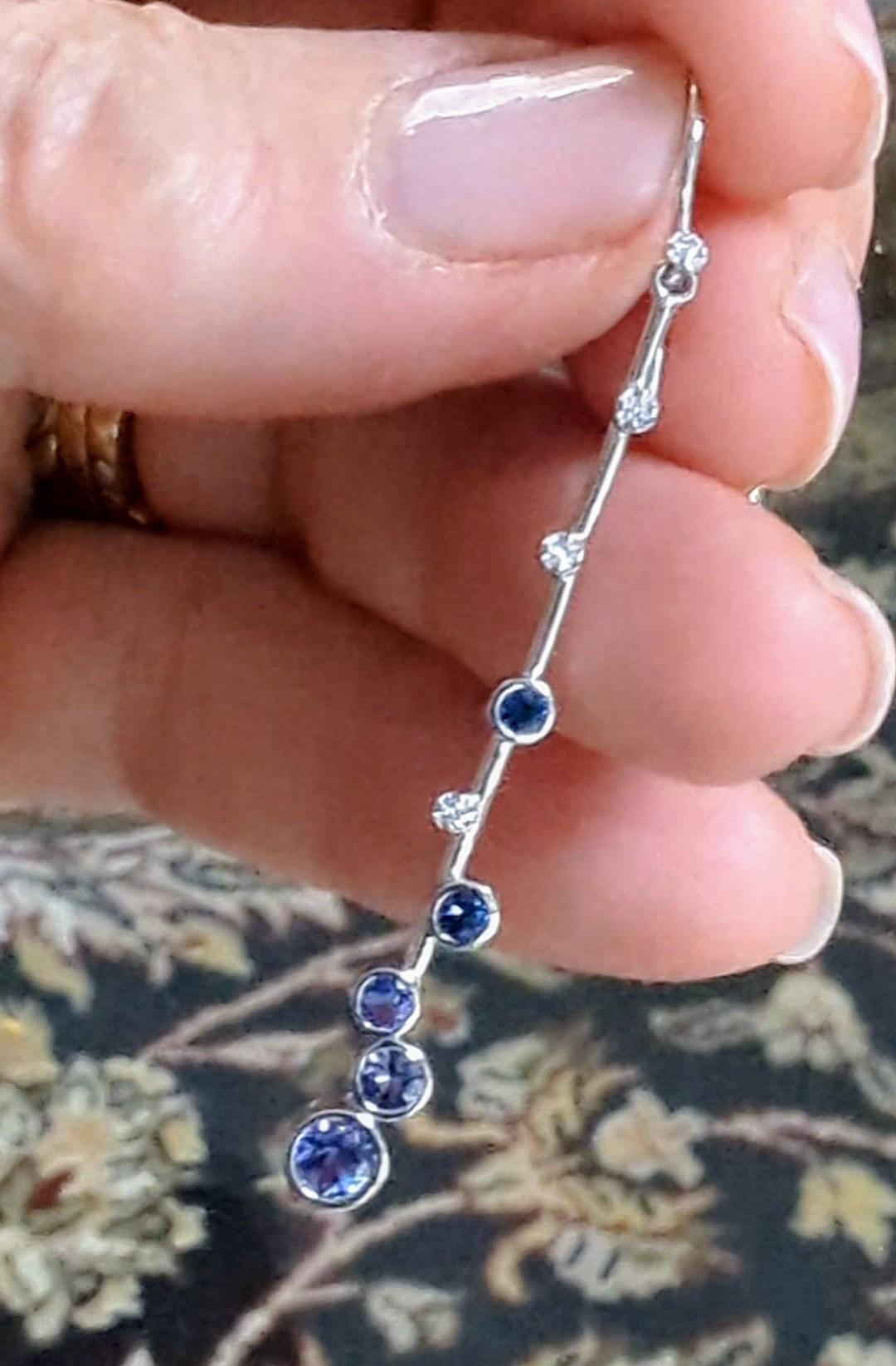 Pendientes Alargados de Plata de Ley con Zafiros, Tanzanitas y Diamantes Contemporáneo en venta