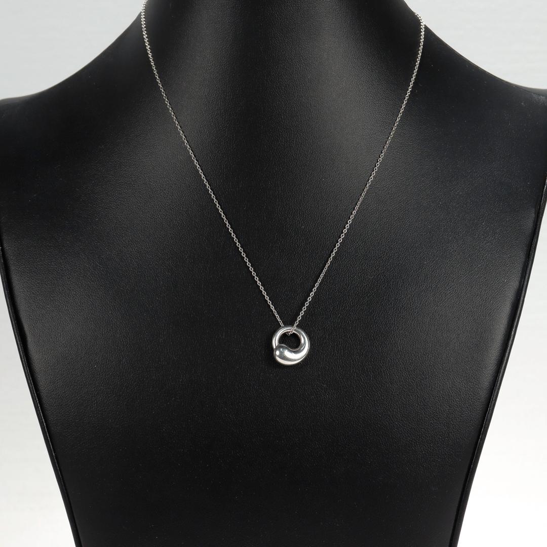 Elsa Peretti pour Tiffany & Co., argent sterling Collier à pendentif cercle éternel en vente 5