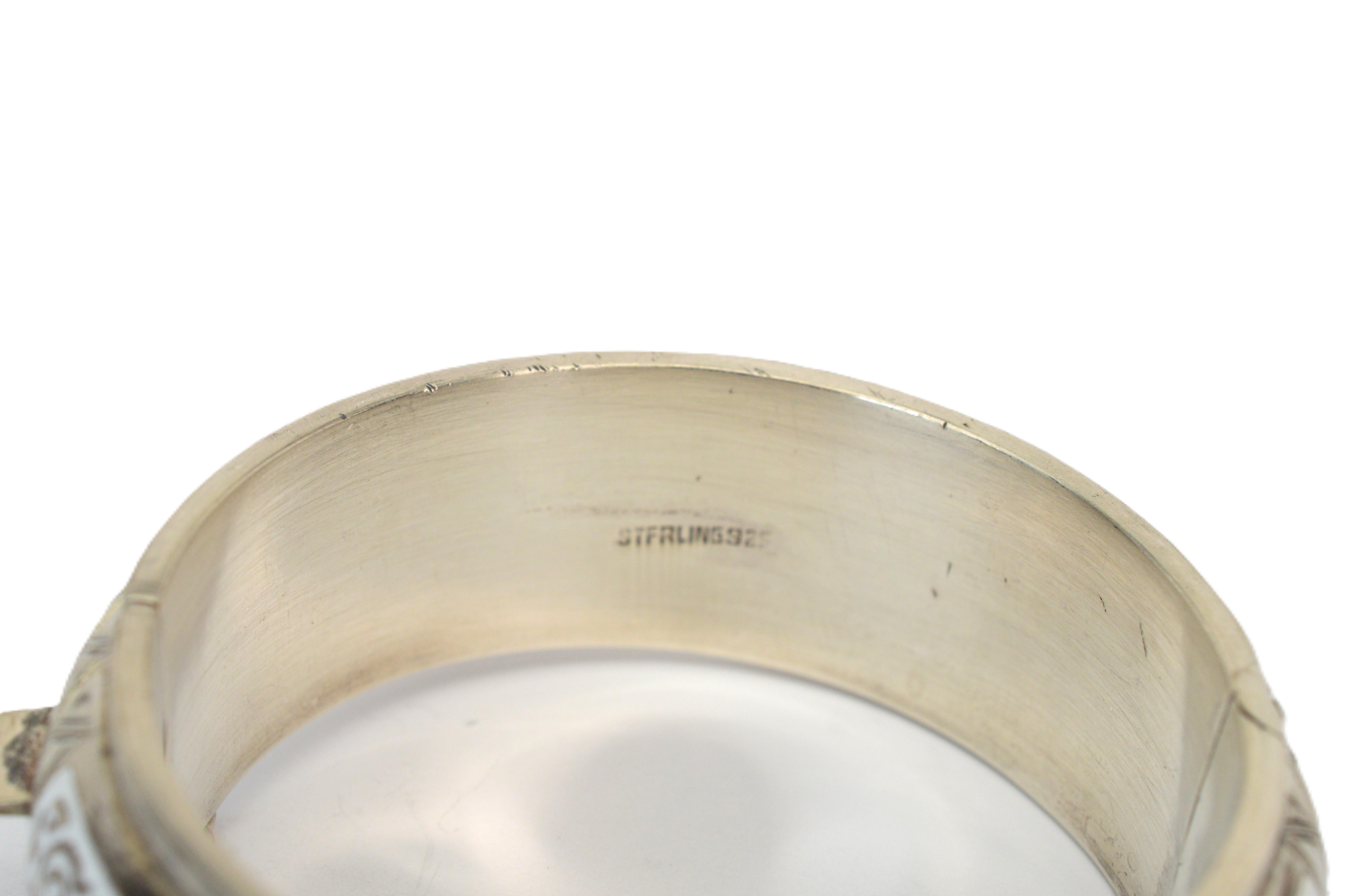 Bracciale Bangle in argento smaltato con danzatrici del Siam in vendita 1