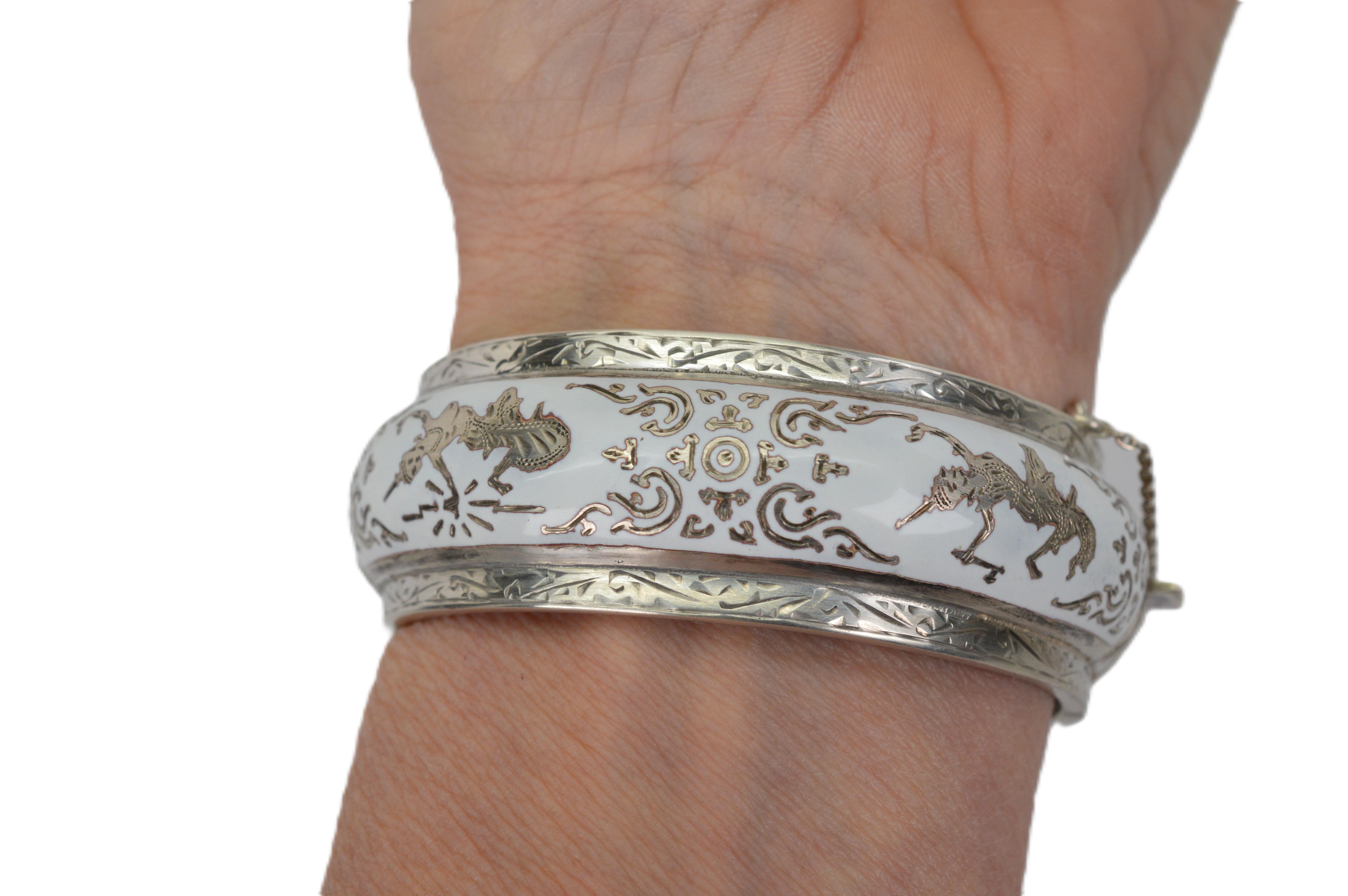 Bracciale Bangle in argento smaltato con danzatrici del Siam in vendita 5