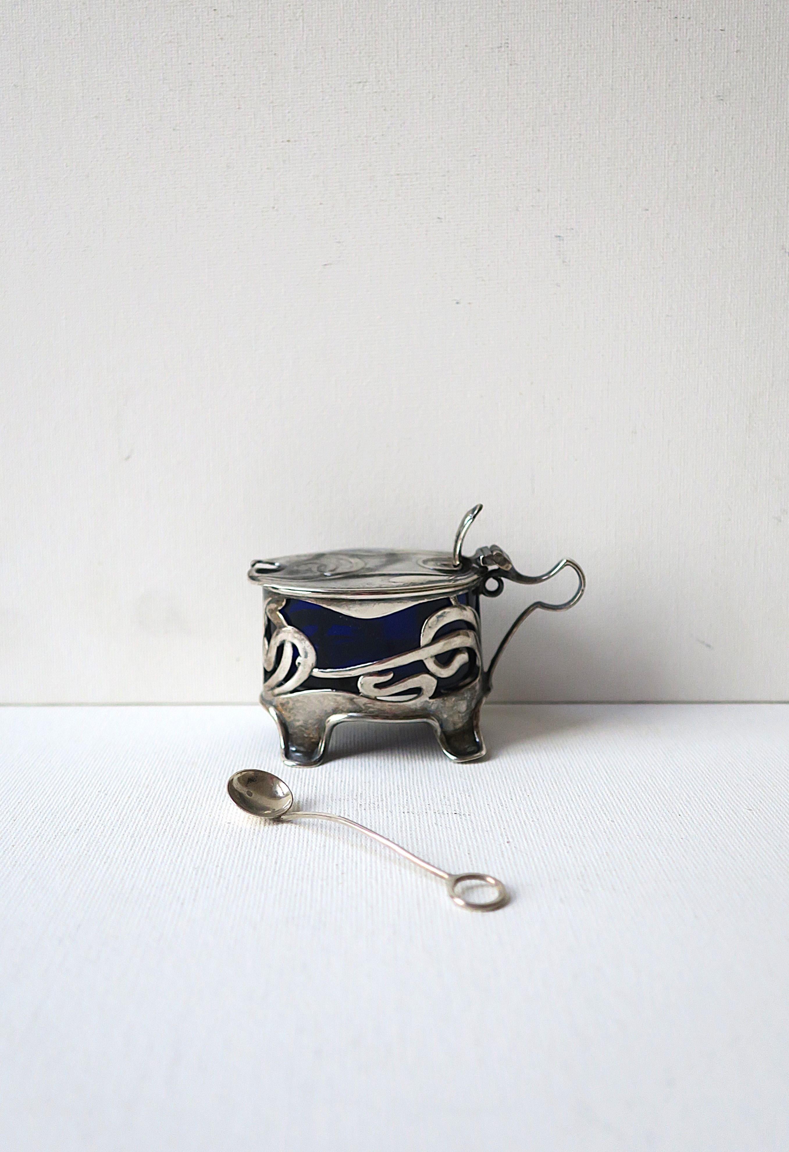 English Sterling Silver Art Nouveau Salt Cellar For Sale 5