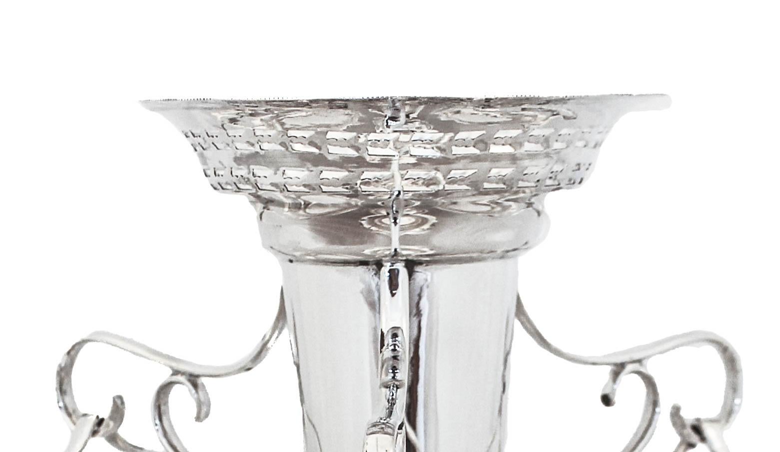 Sterling Silver English Epergne In Excellent Condition For Sale In Brooklyn, NY