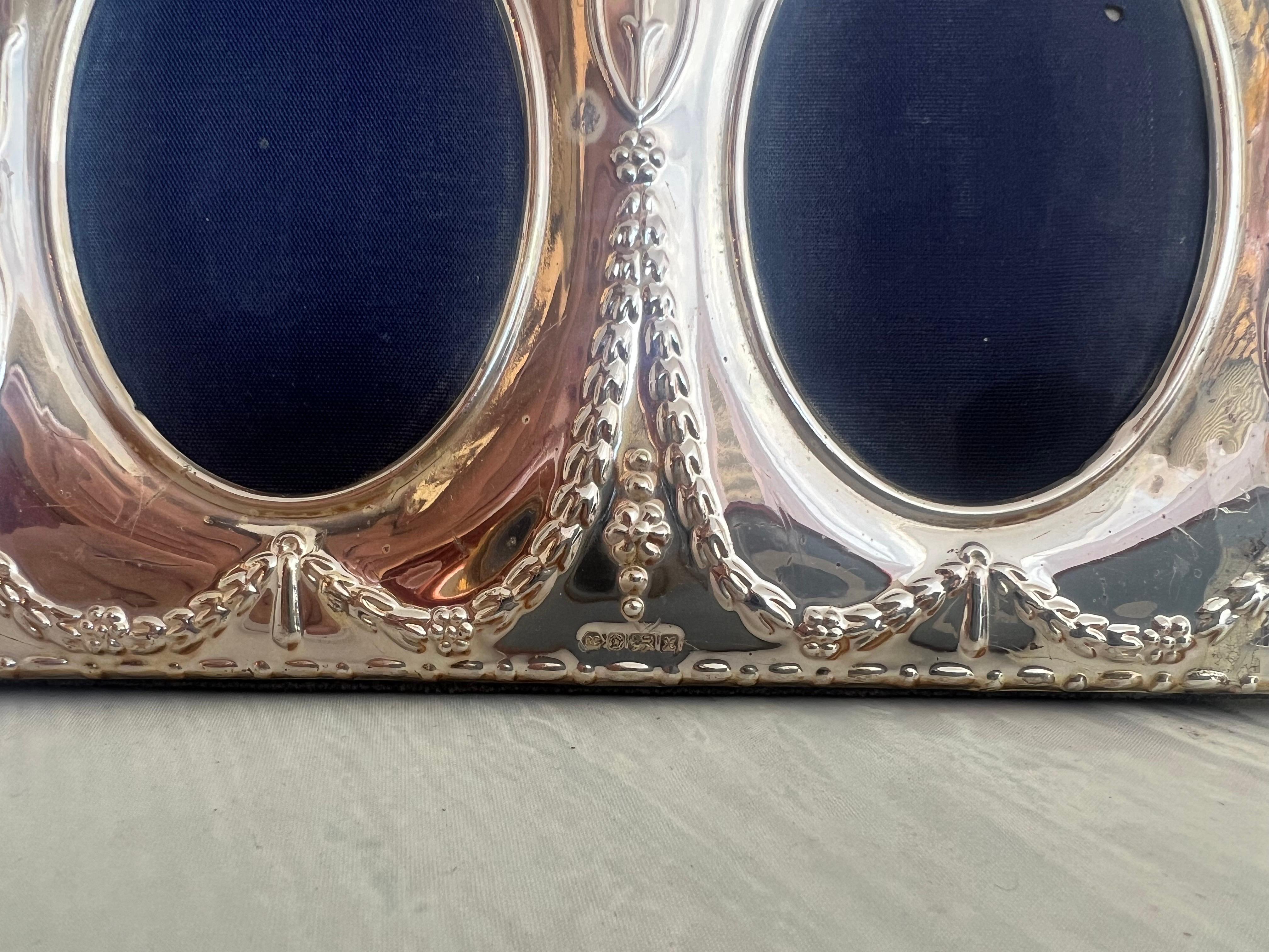 Sterling Silver English Picture Frame by R. Carr Ltd In Good Condition For Sale In Los Angeles, CA