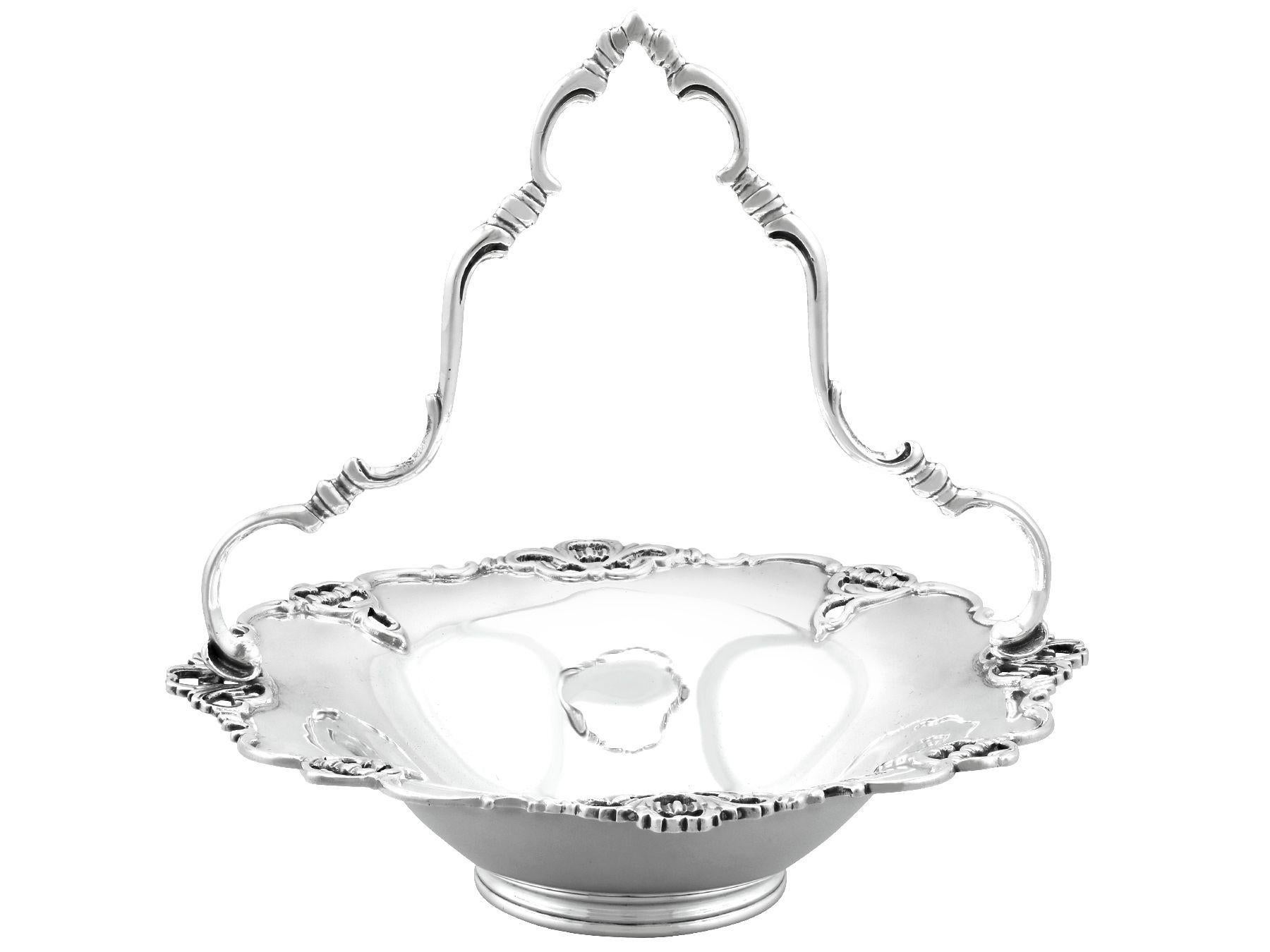 Sterling Silver Epergne, Antique George V '1911' 3