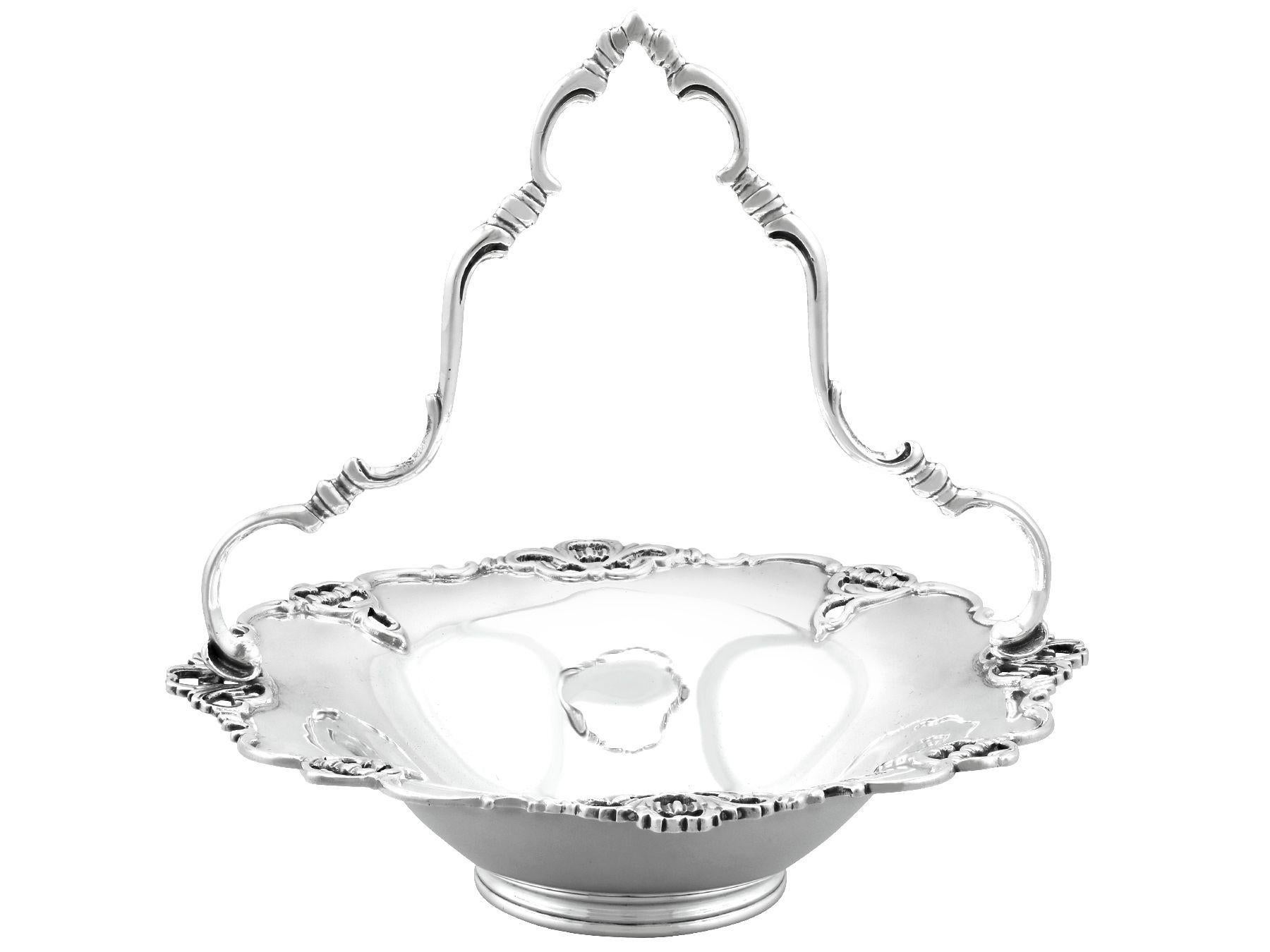 Sterling Silver Epergne, Antique George V '1911' 3