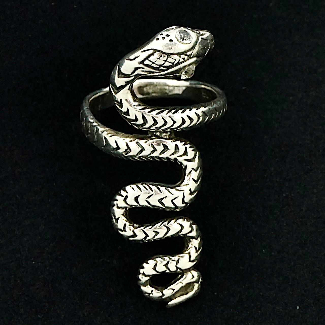Sterling Silver Etched Snake Ring  For Sale 3
