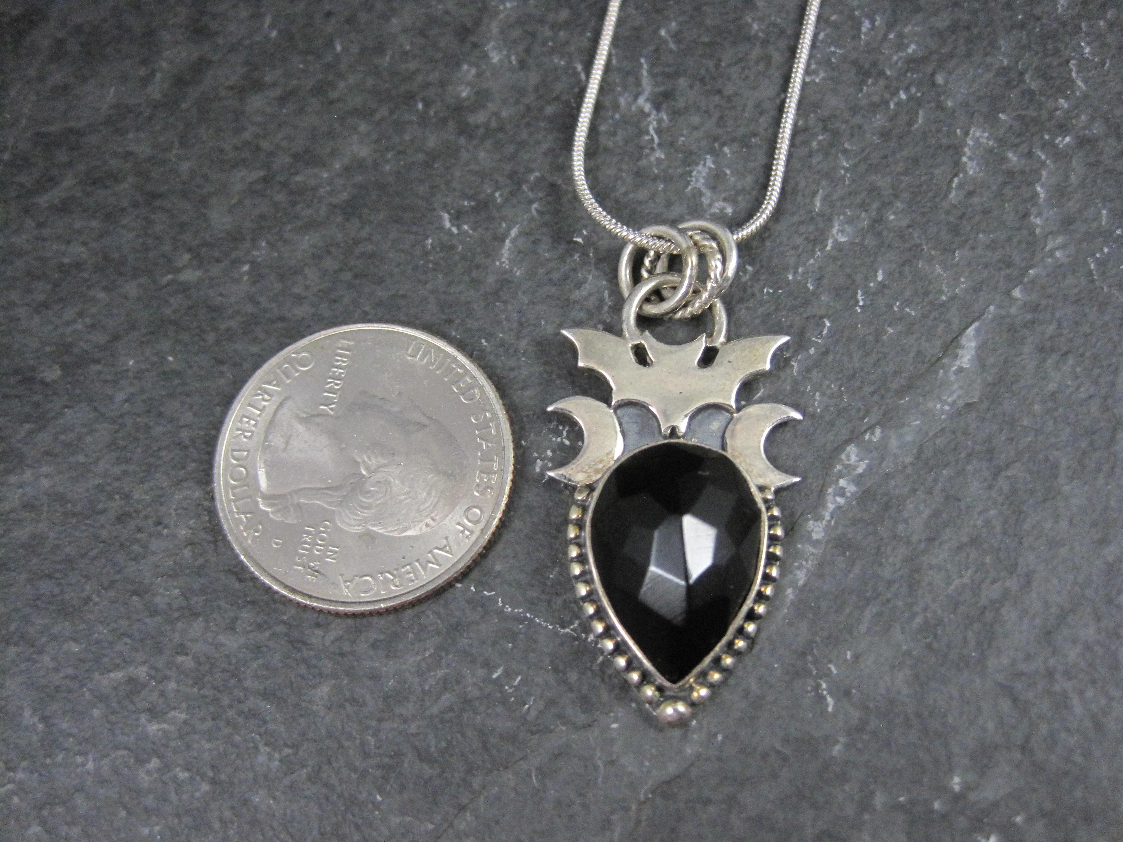 Sterling Silber Facettierte Onyx Fledermaus Mondsichel Anhänger Halskette für Damen oder Herren im Angebot