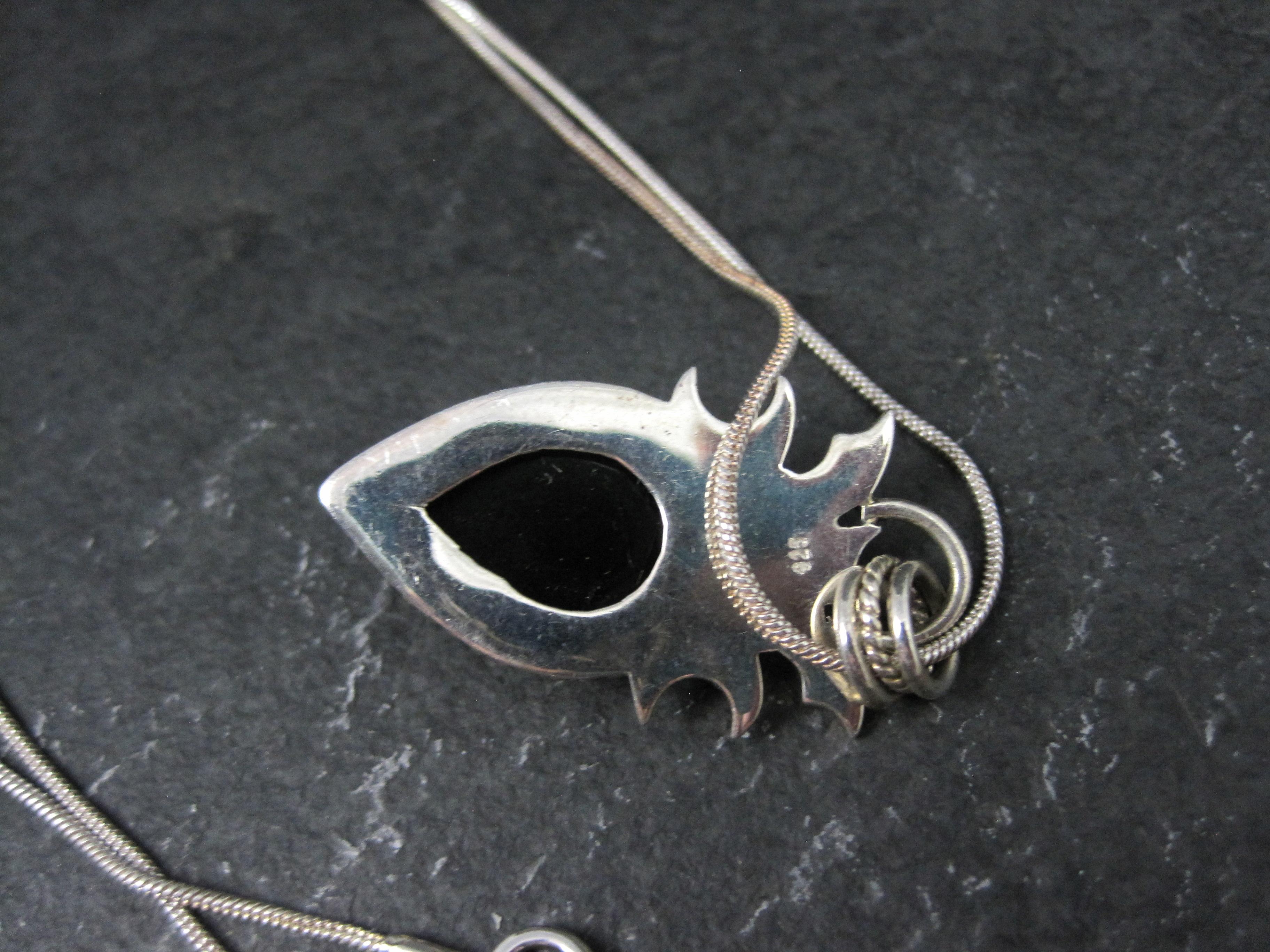 Sterling Silber Facettierte Onyx Fledermaus Mondsichel Anhänger Halskette im Angebot 3