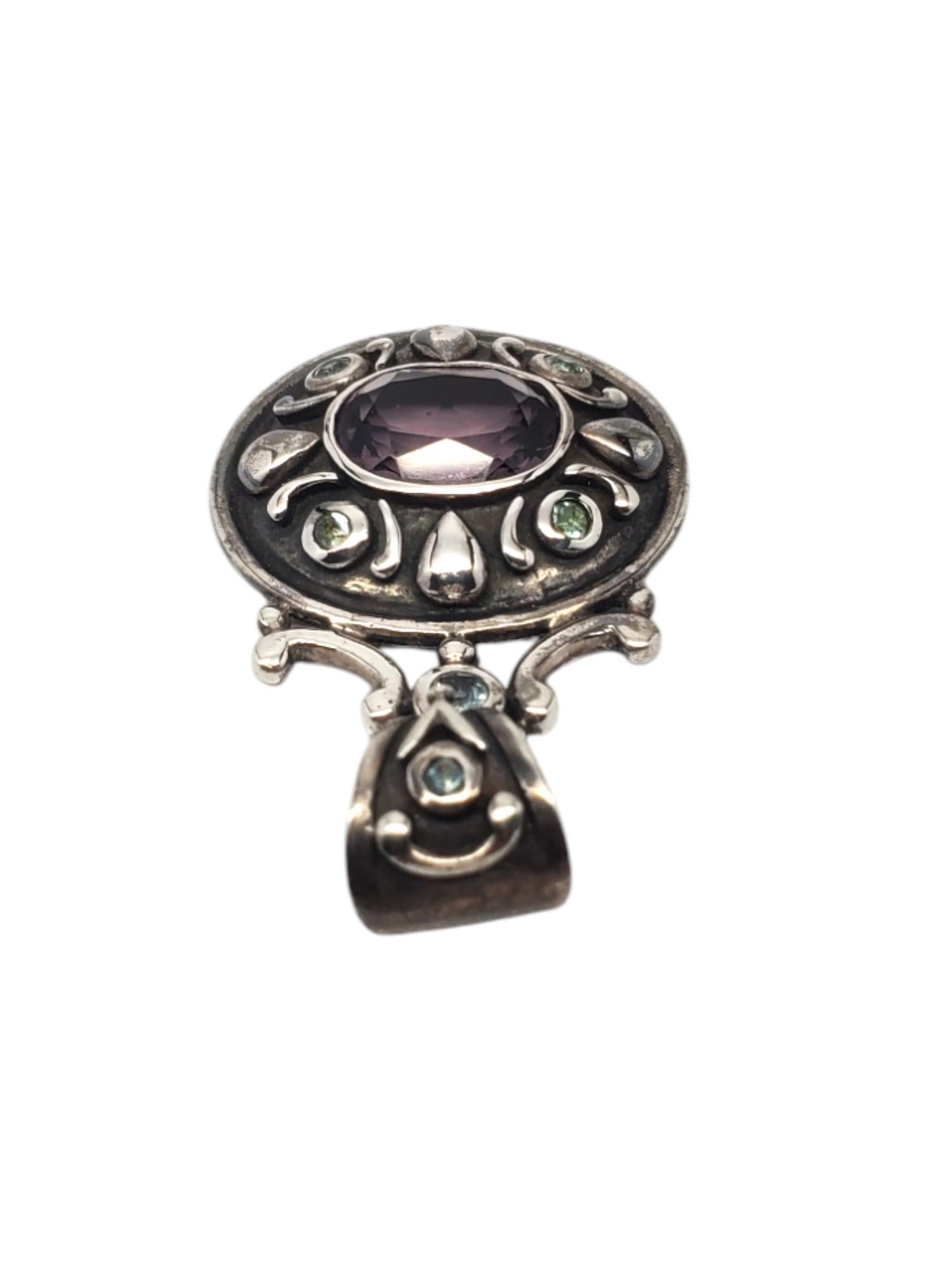 Ciondolo in argento sterling con gemme blu e viola sfaccettate #20900 In condizioni buone in vendita a Washington Depot, CT