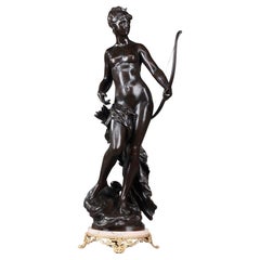 Figura in bronzo di Diana, dea della caccia, firmata Mathurin Moreau