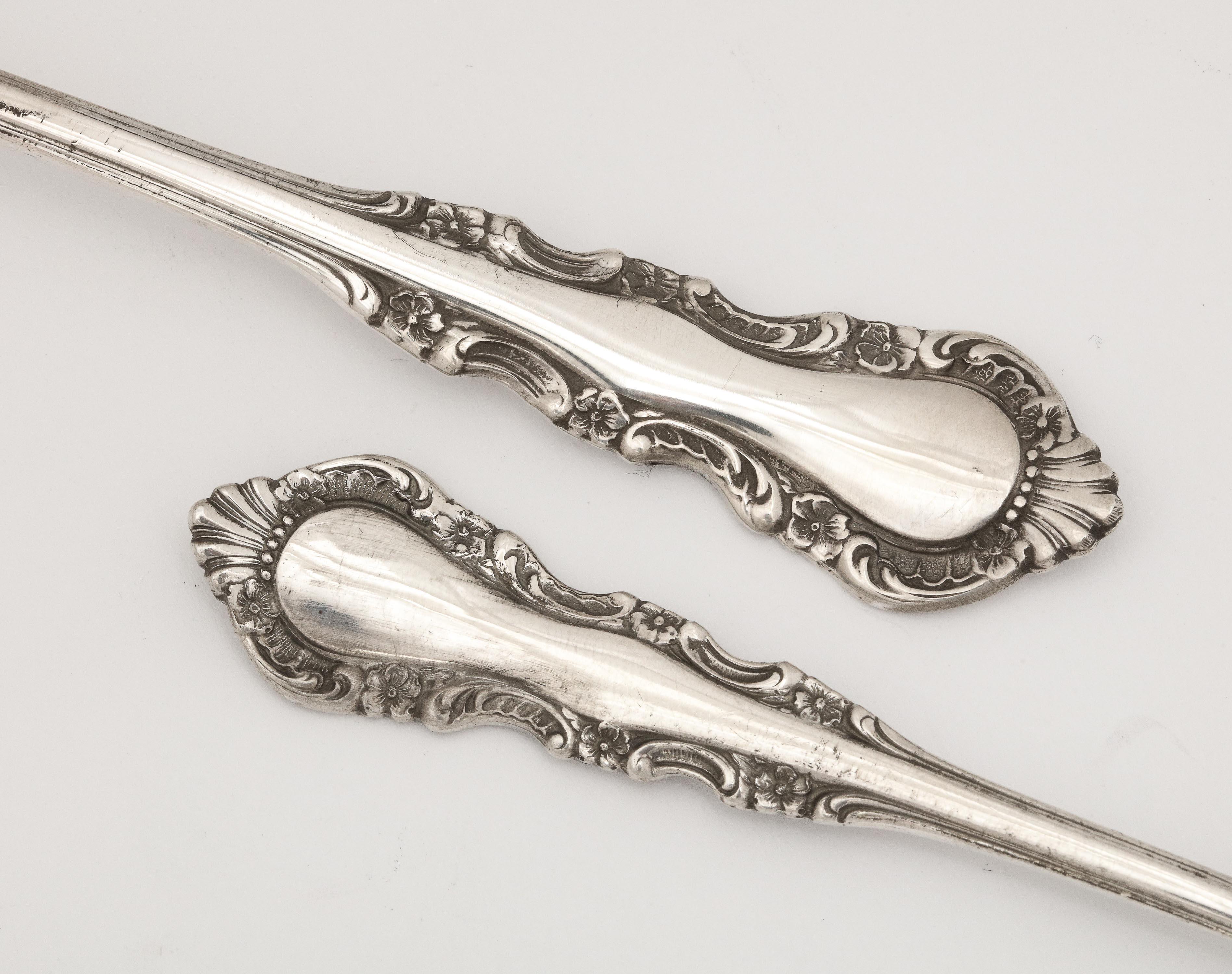 Mid-20th Century Sterling Silver Flatware Set by Reed and Barton, Georgian Rose Pattern