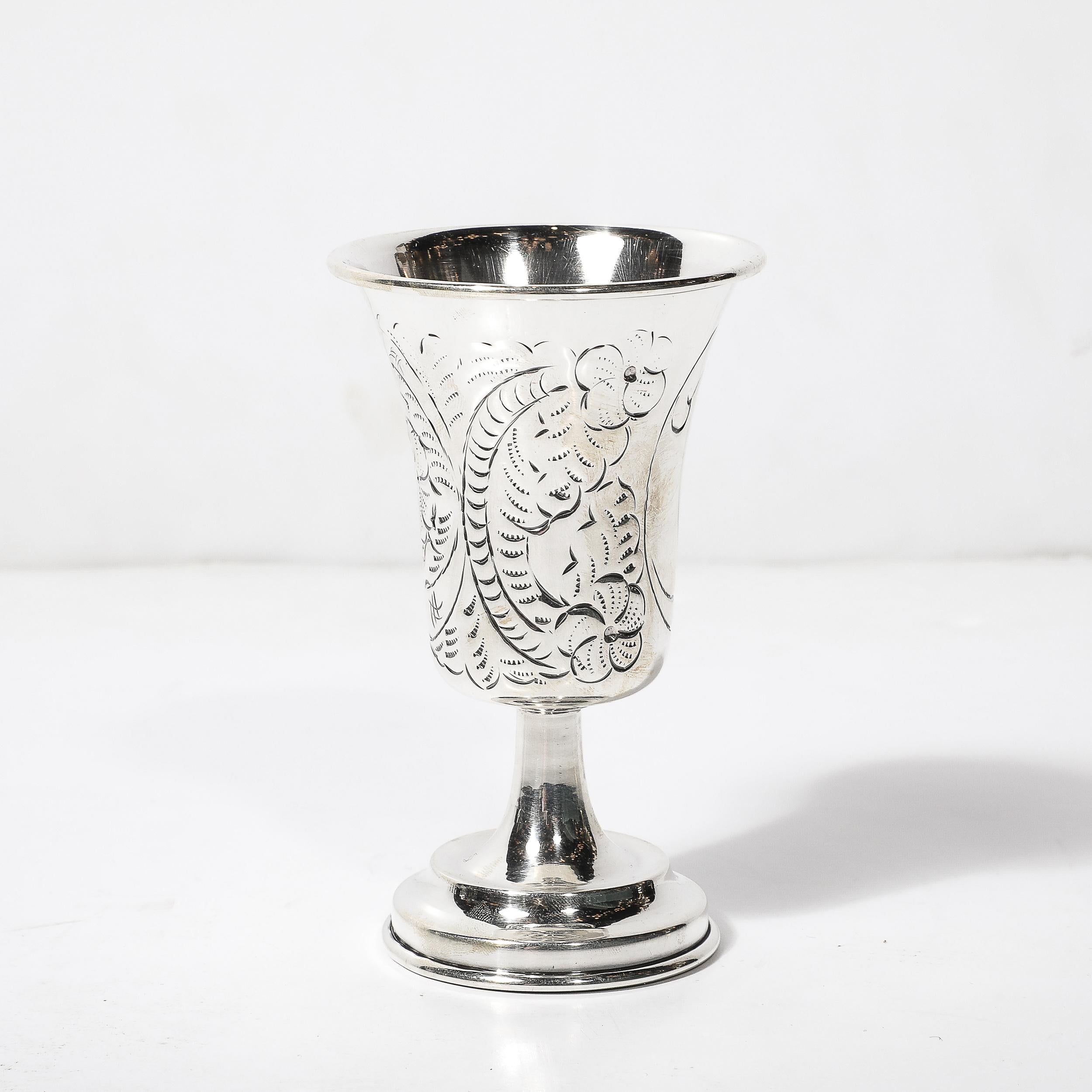 Kiddush Cup & Spiral Cartouche aus Sterlingsilber mit Blumendetails und Spiralkartusche, gestempelt .925 im Zustand „Hervorragend“ im Angebot in New York, NY