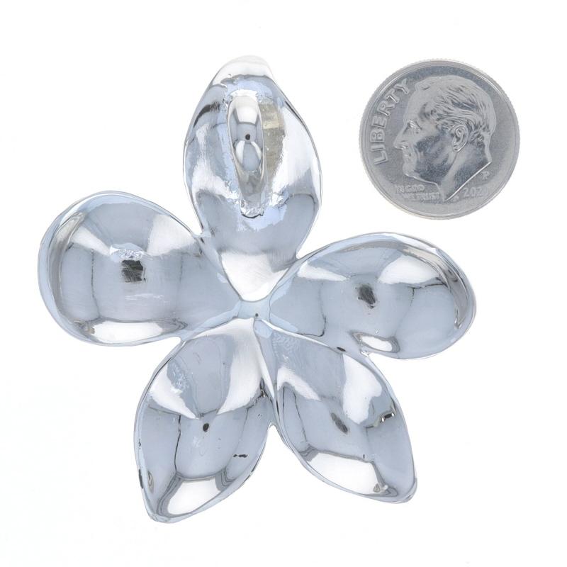 Sterling Silver Flower Pendant - 925 Blossom In Excellent Condition For Sale In Greensboro, NC