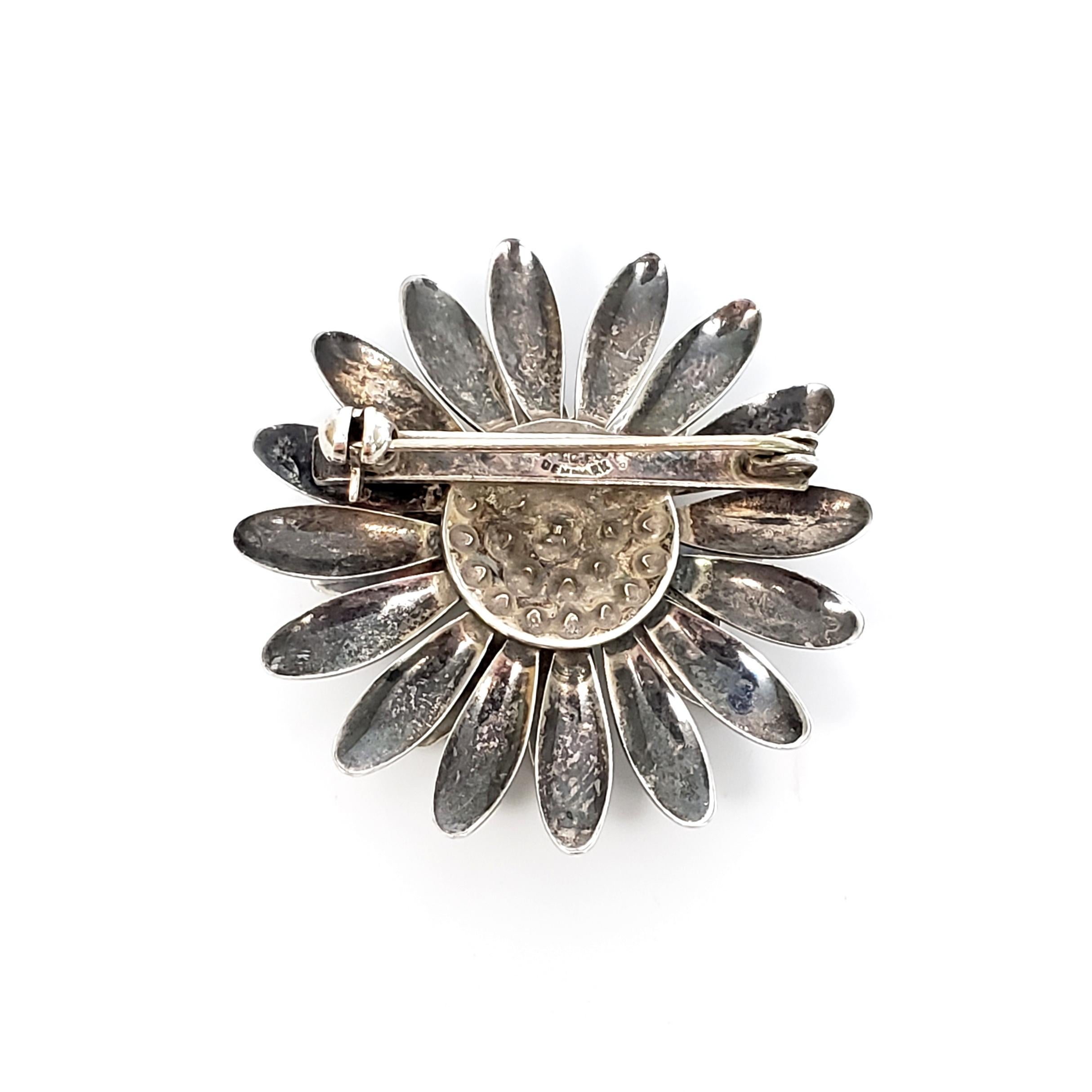 Sterling Silver Flower Pin In Good Condition In Washington Depot, CT