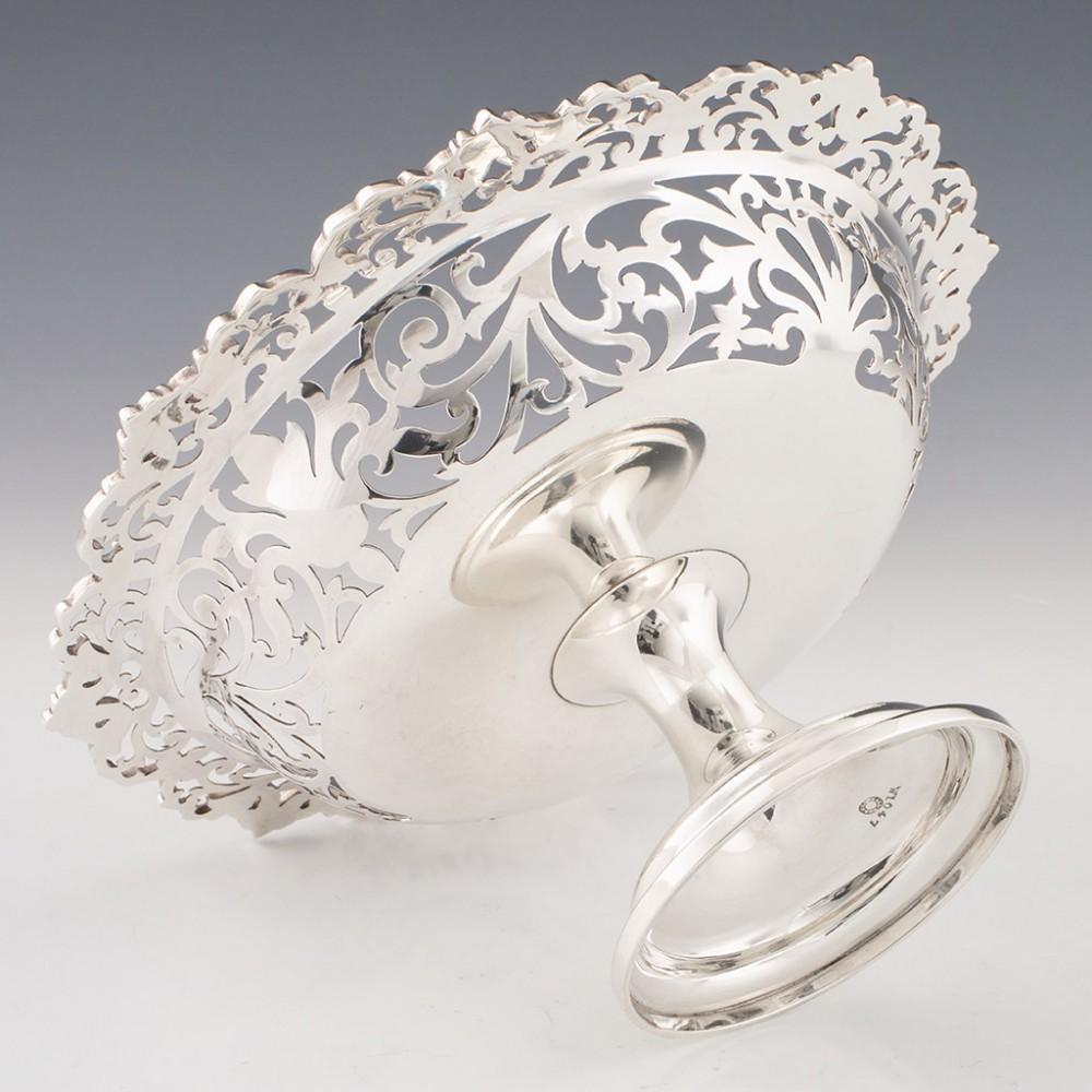 Victorian Sterling Silver Footed Bowl Sheffield, 1898 For Sale