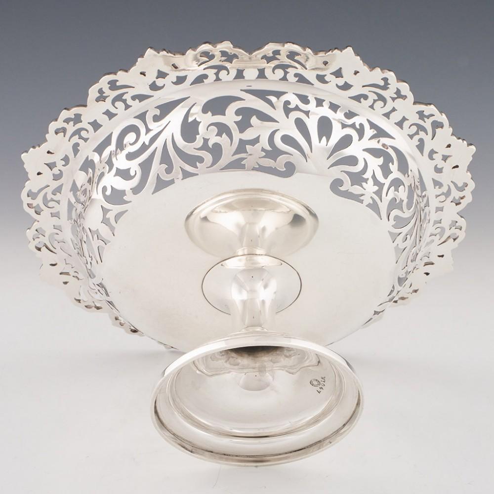 Sterling Silver Footed Bowl Sheffield, 1898 In Good Condition For Sale In Tunbridge Wells, GB