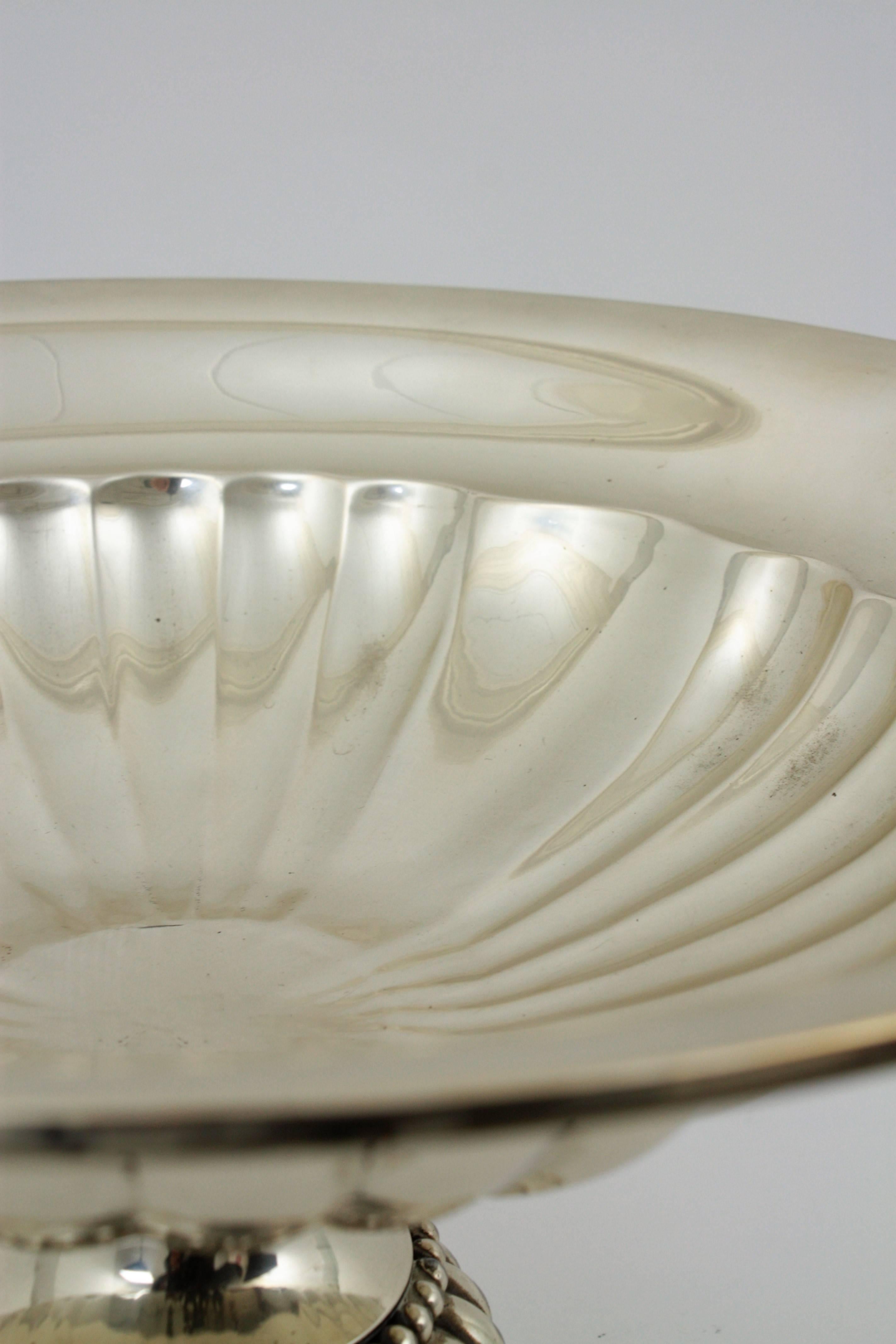 Sterling Silver Footed Centerpiece Bowl / Fruit Bowl In Good Condition In Barcelona, ES