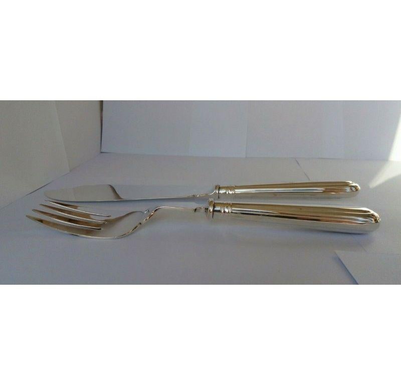 Sterling Silver Fork and Knife Fish Servers by Garrard & Co, 1968-1971 In Good Condition For Sale In London, GB