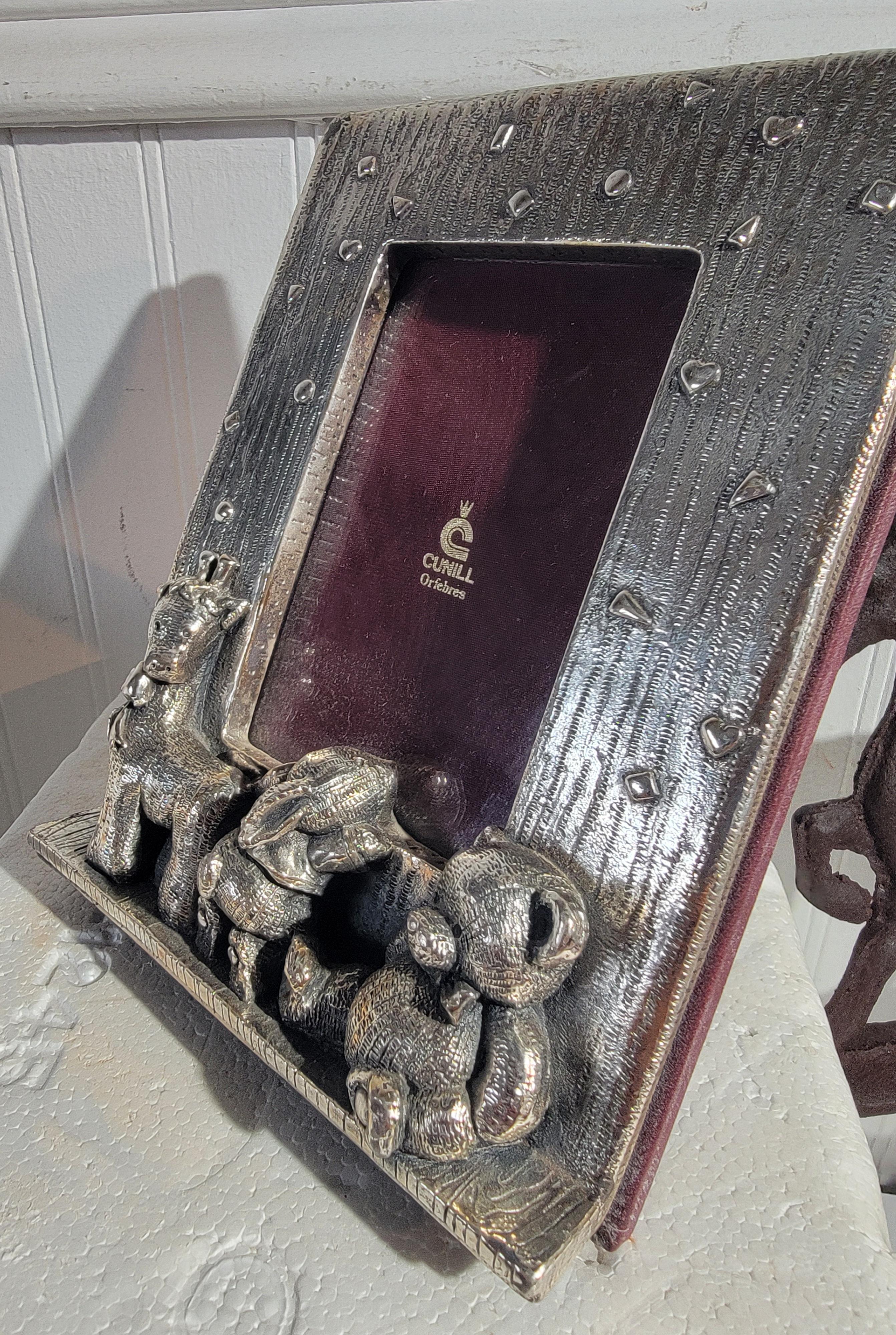 Classique américain Cadre en argent sterling par Cunill Orfrebres en vente