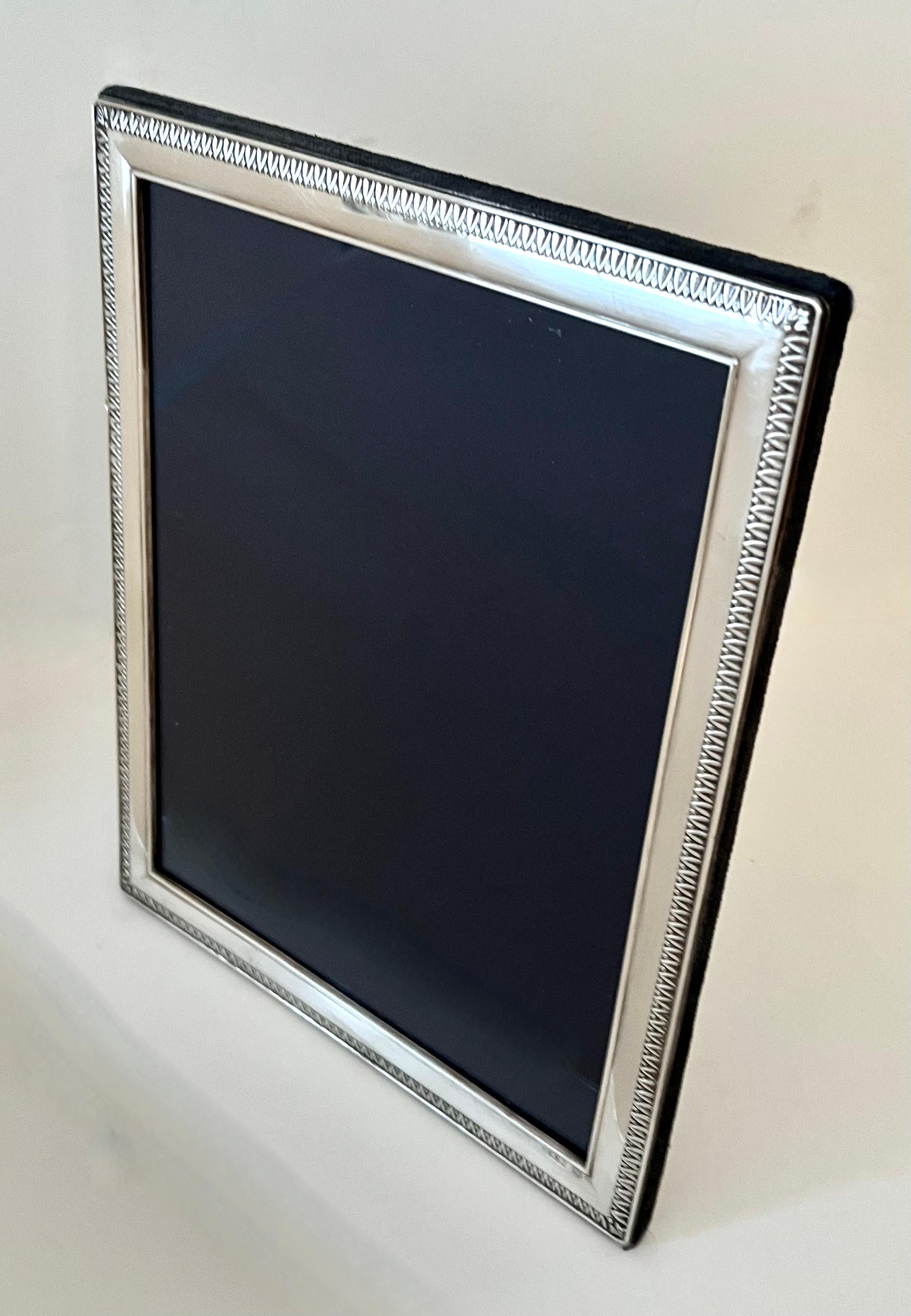 Sterling Silver Frame with Velvet Stand In Good Condition For Sale In Los Angeles, CA