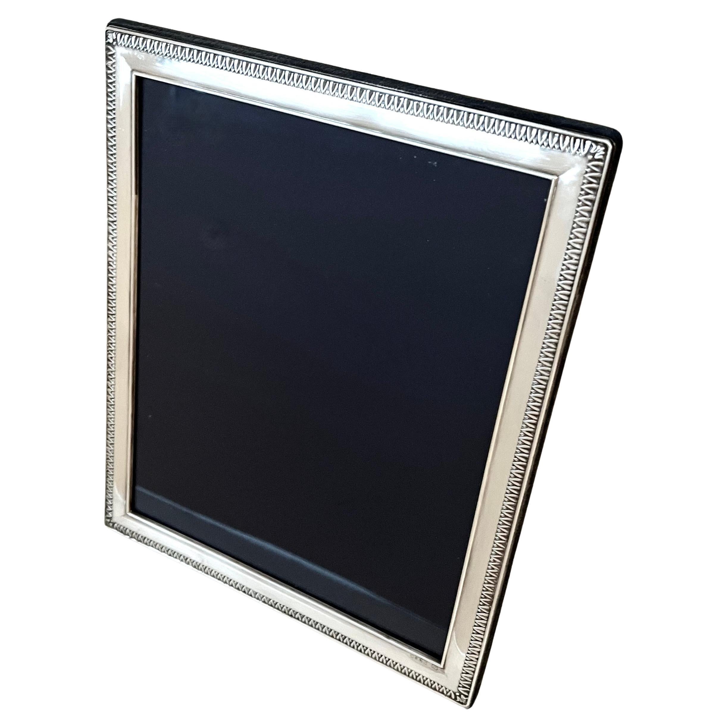 Cornice in argento 925 con supporto in velluto