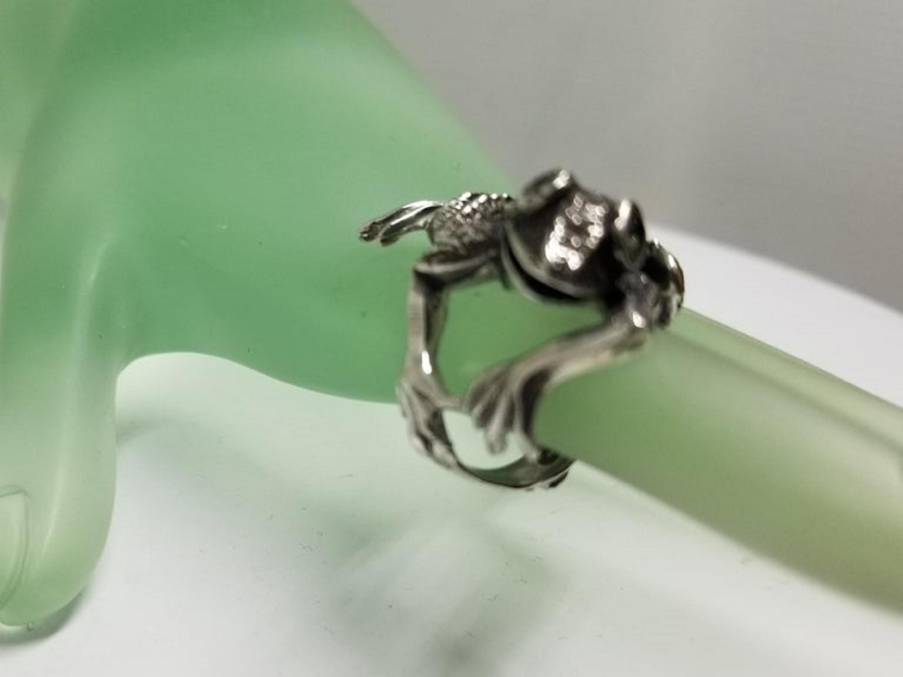 Sterling Silver Frog with Green Sapphire as Eyes Weighing .24pts For Sale 1
