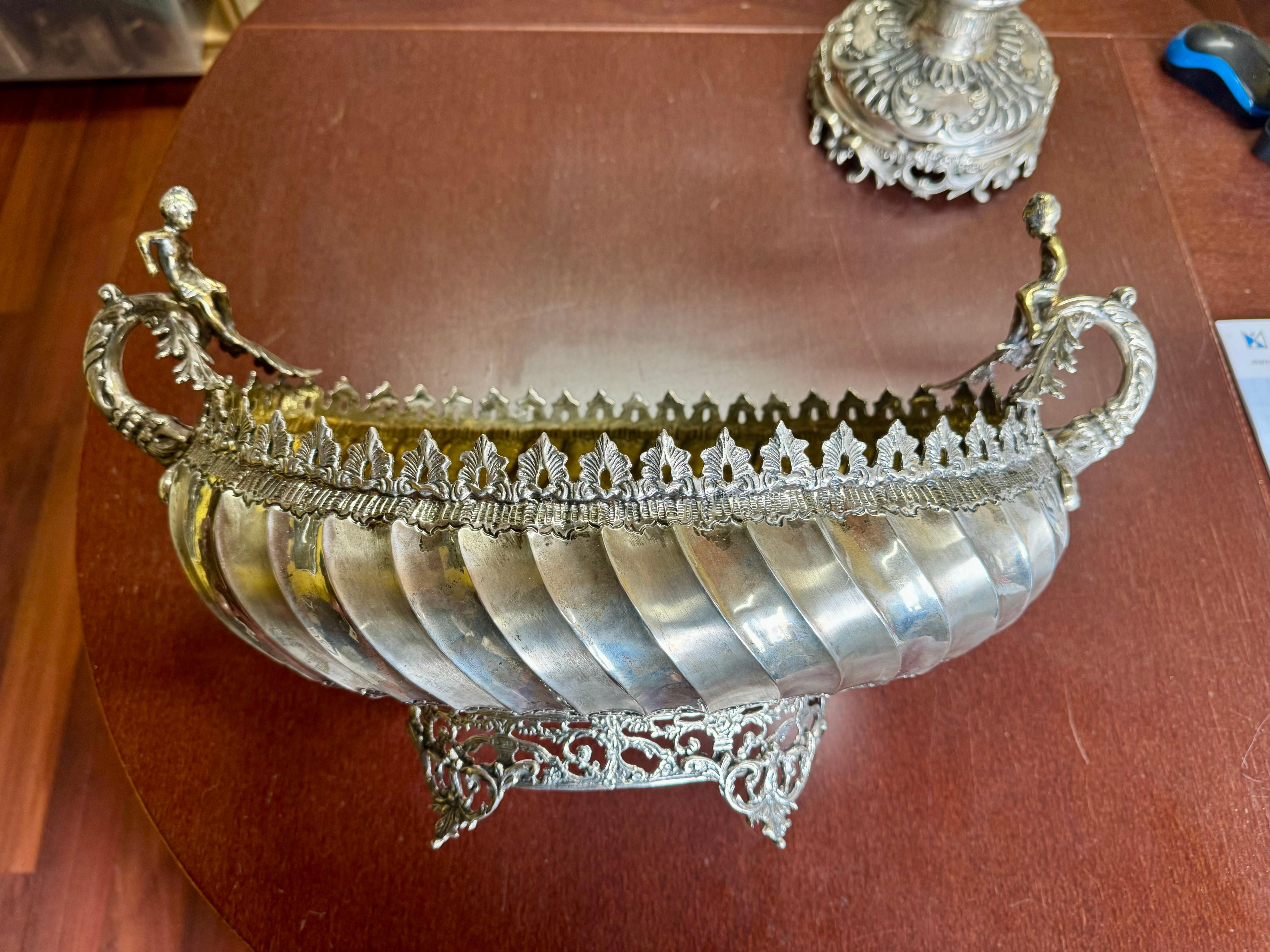 Coupe à fruits en argent sterling, vraiment impressionnante en vente 9