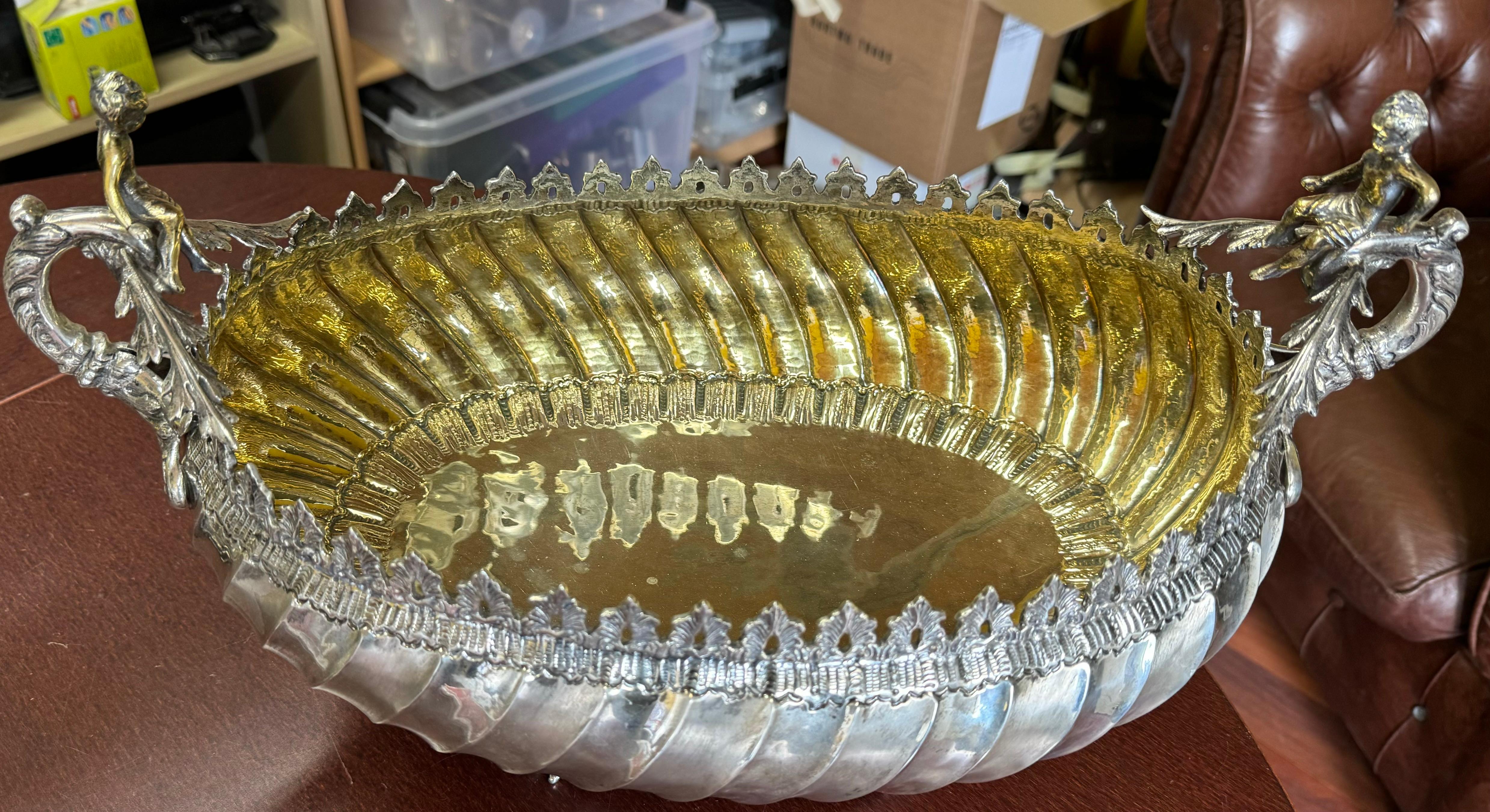 Coupe à fruits en argent sterling, vraiment impressionnante en vente 3