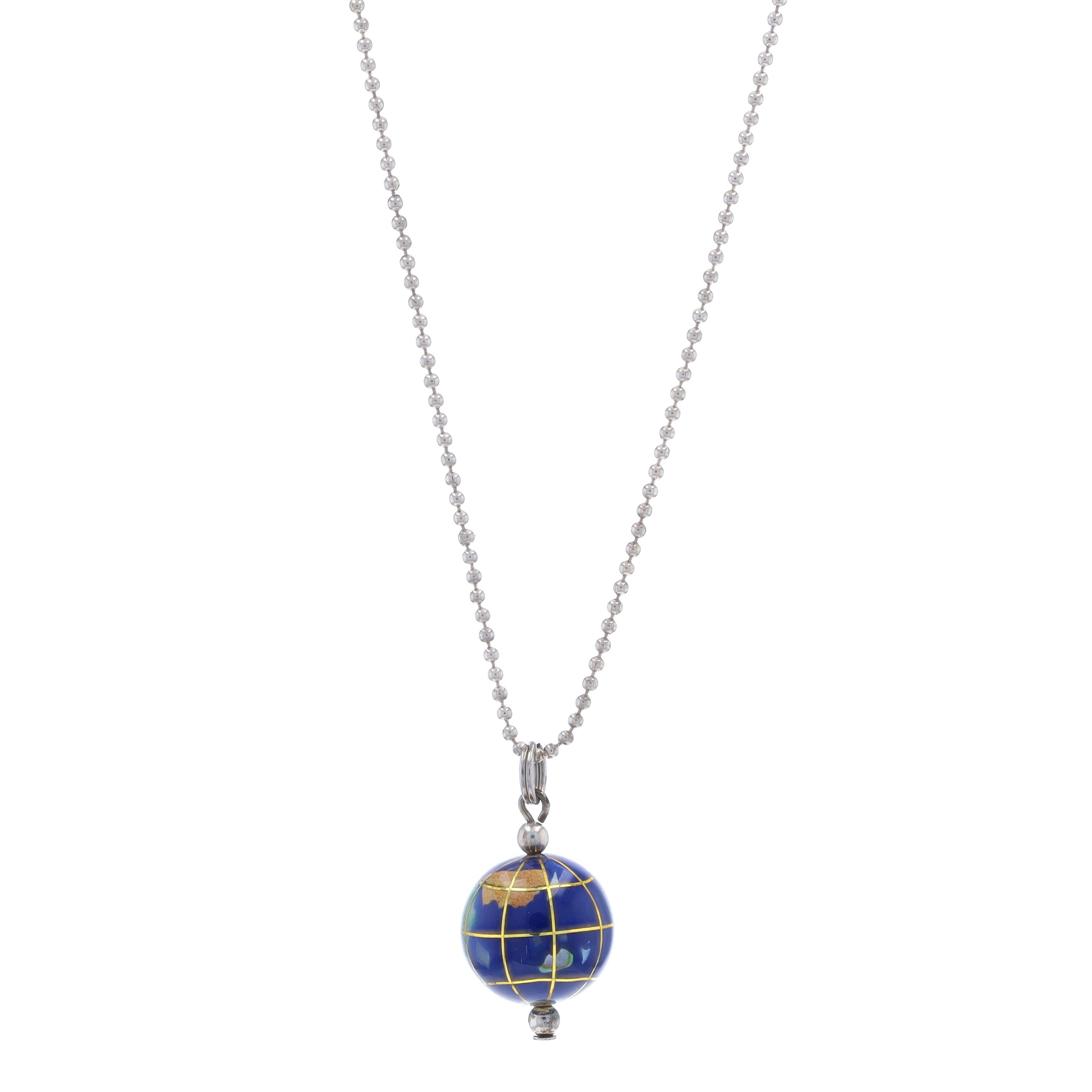 Metallgehalt: Sterling Silber

Informationen zu Stein

Natürliche verschiedene Edelsteine
Farbe: Blau, Grün, Orange, Tan, & Weiß

Kette Stil: Perle
Halskette Stil: Kette
Verschluss-Typ: Federring-Verschluss
Thema: Weltkugel, Planet