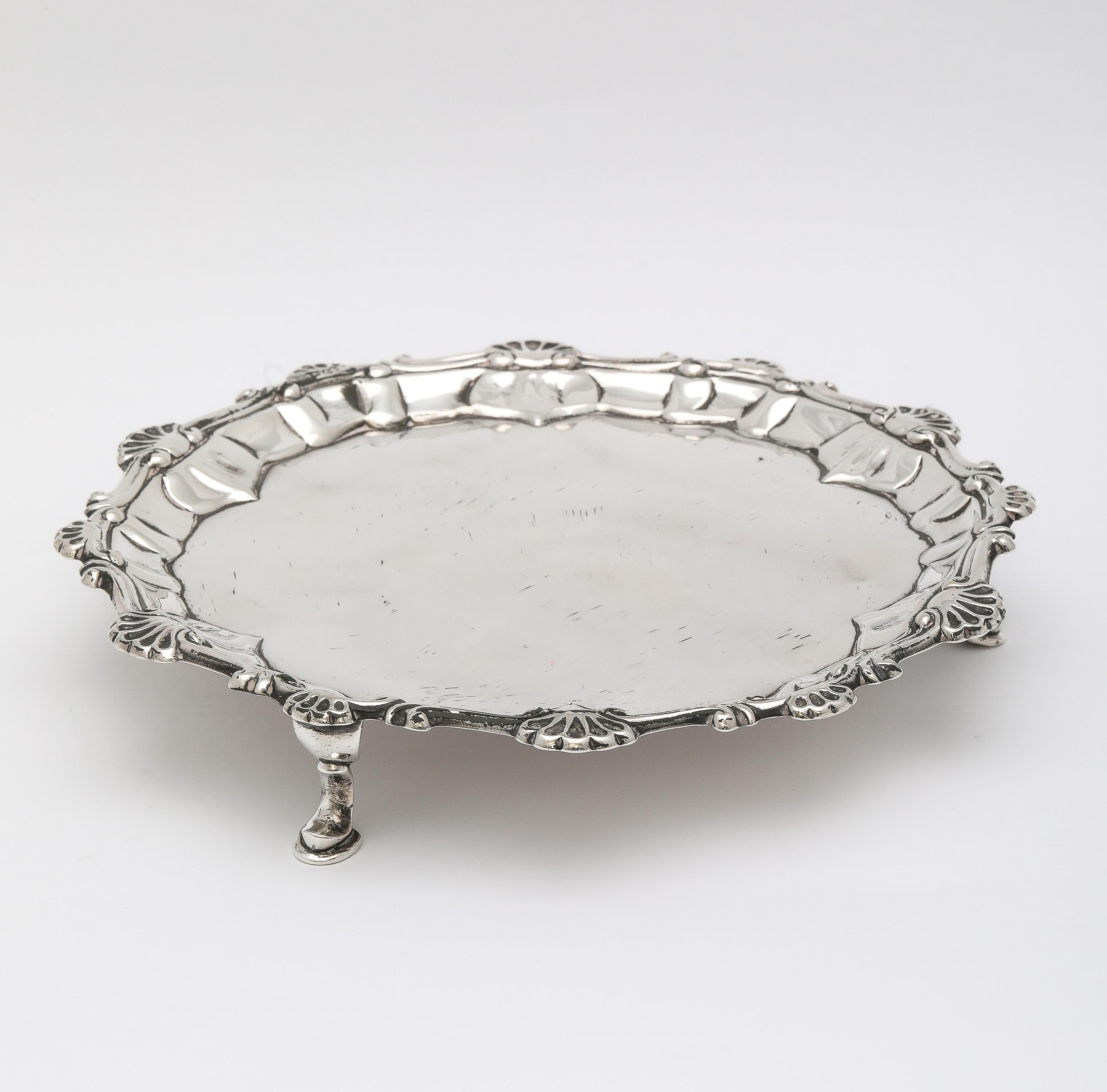 English Sterling Silver George III Period (1765) Hoof-Footed Salver/Tray For Sale