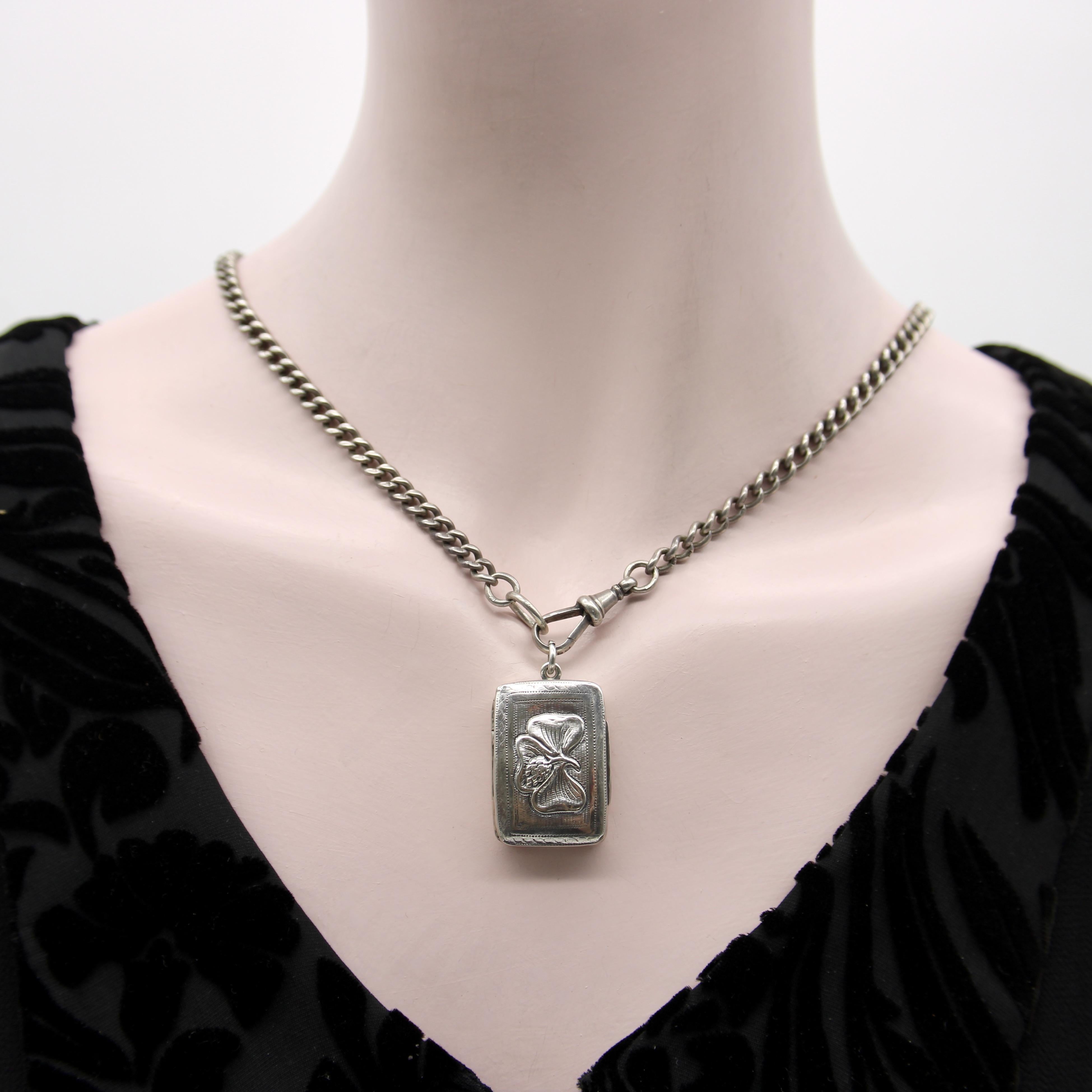 Sterling Silver Georgian Rectangular Vinaigrette with Bas Relief Clover For Sale 5