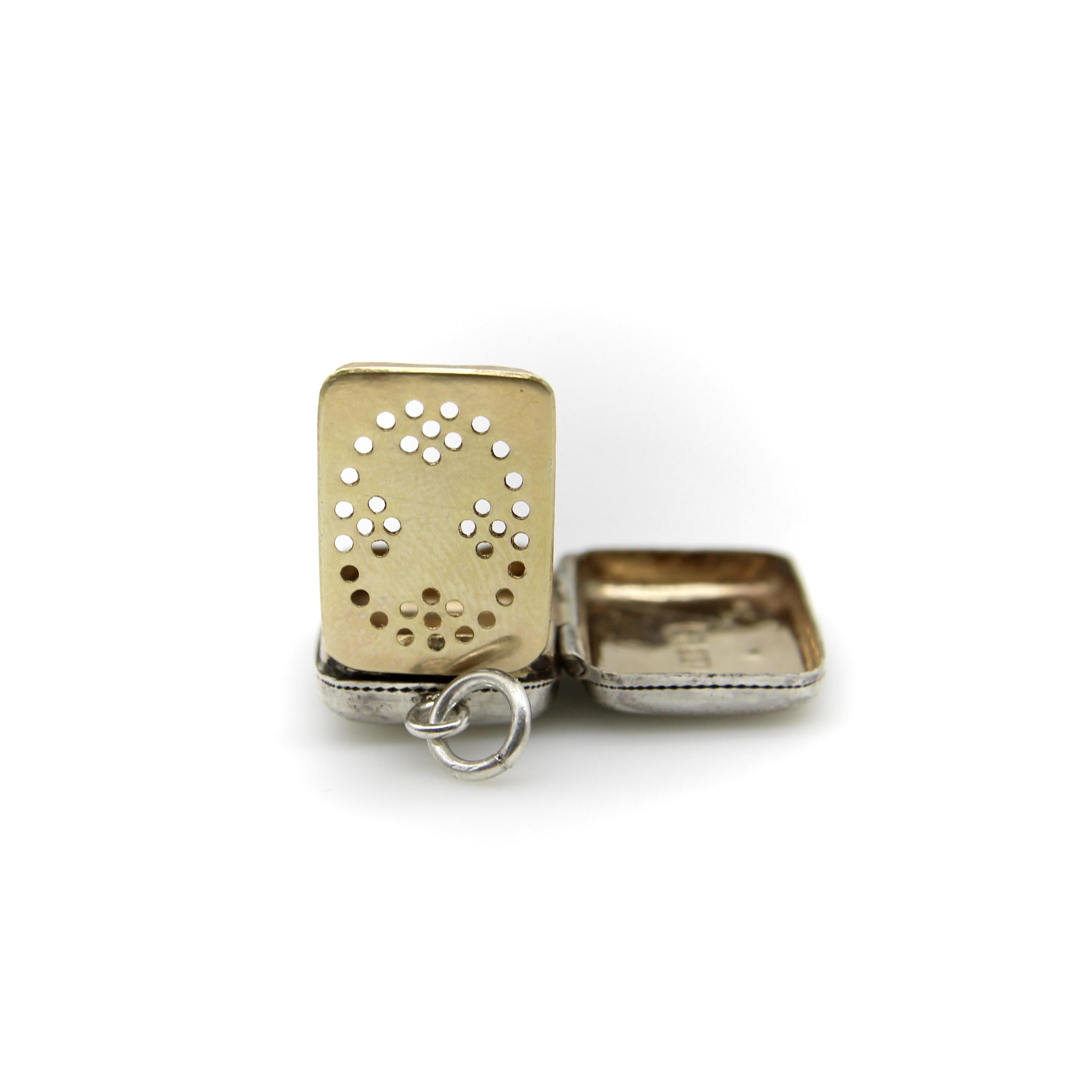 Femenino o masculino Vinagrera Rectangular Pequeña Georgiana de Plata de Ley en venta