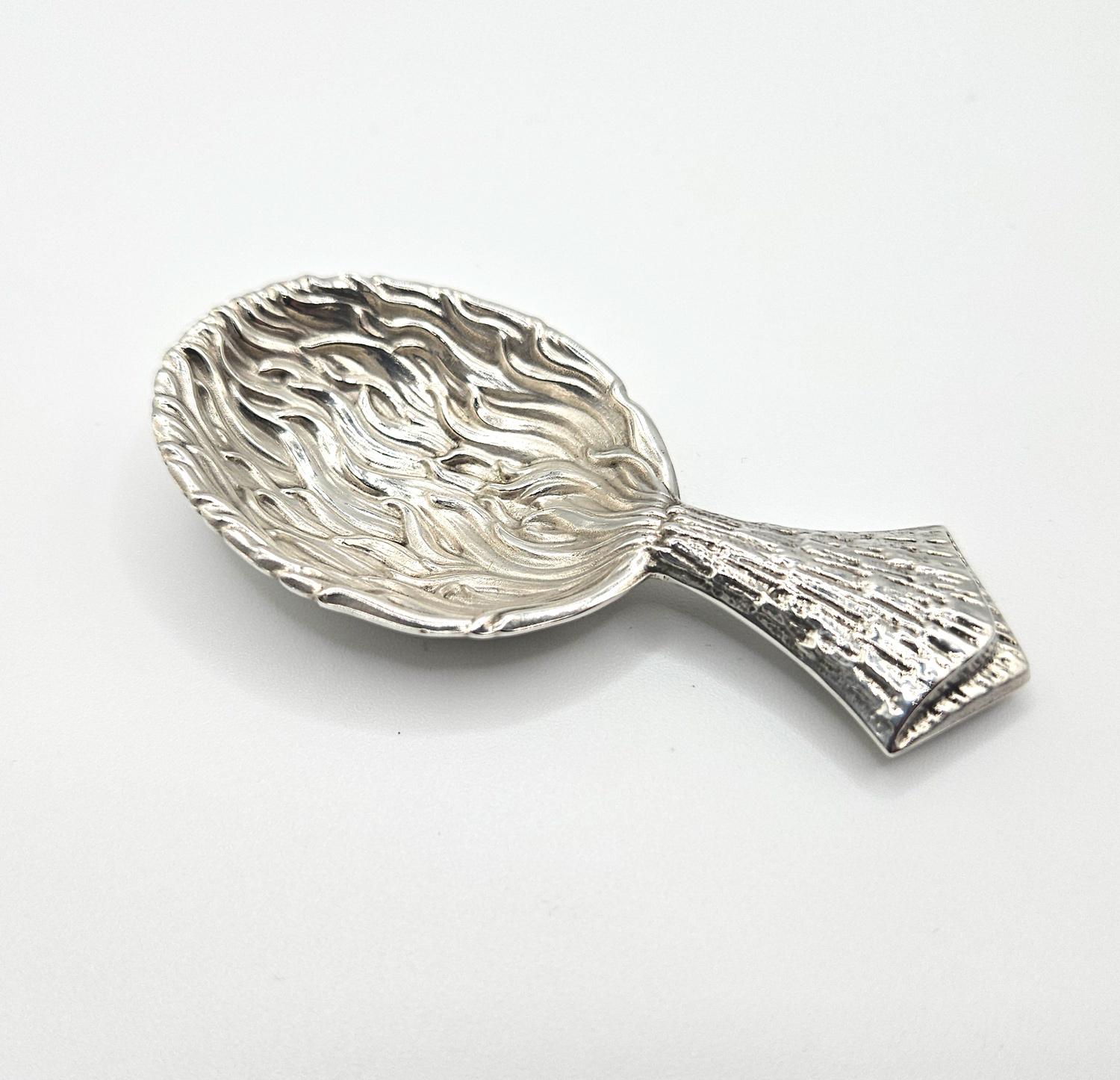 Sterling Silver Gianmaria Buccellati Vulcano Tea Caddy Spoon, Bologna, Italy 20C For Sale 4