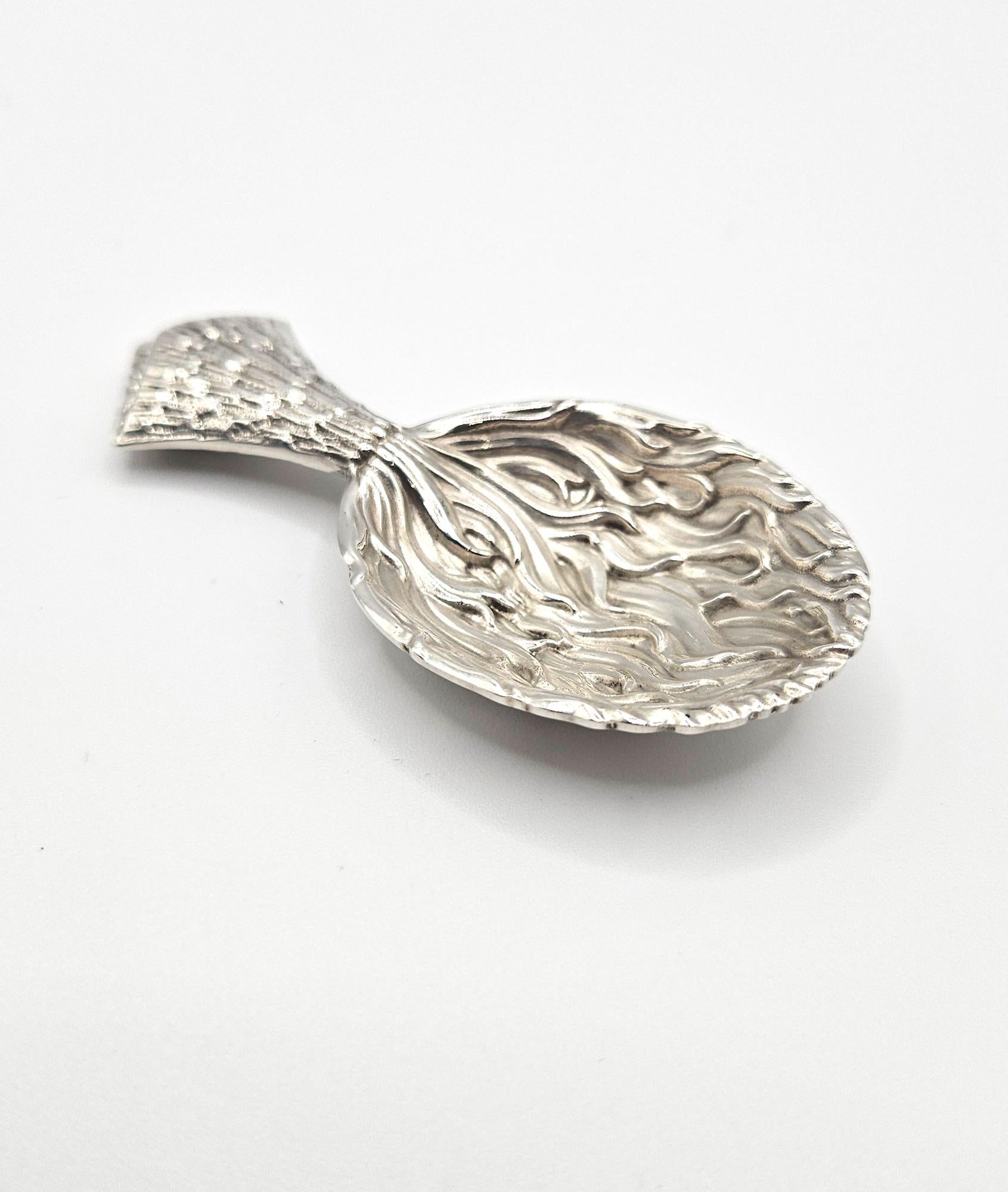Sterling Silver Gianmaria Buccellati Vulcano Tea Caddy Spoon, Bologna, Italy 20C For Sale 2