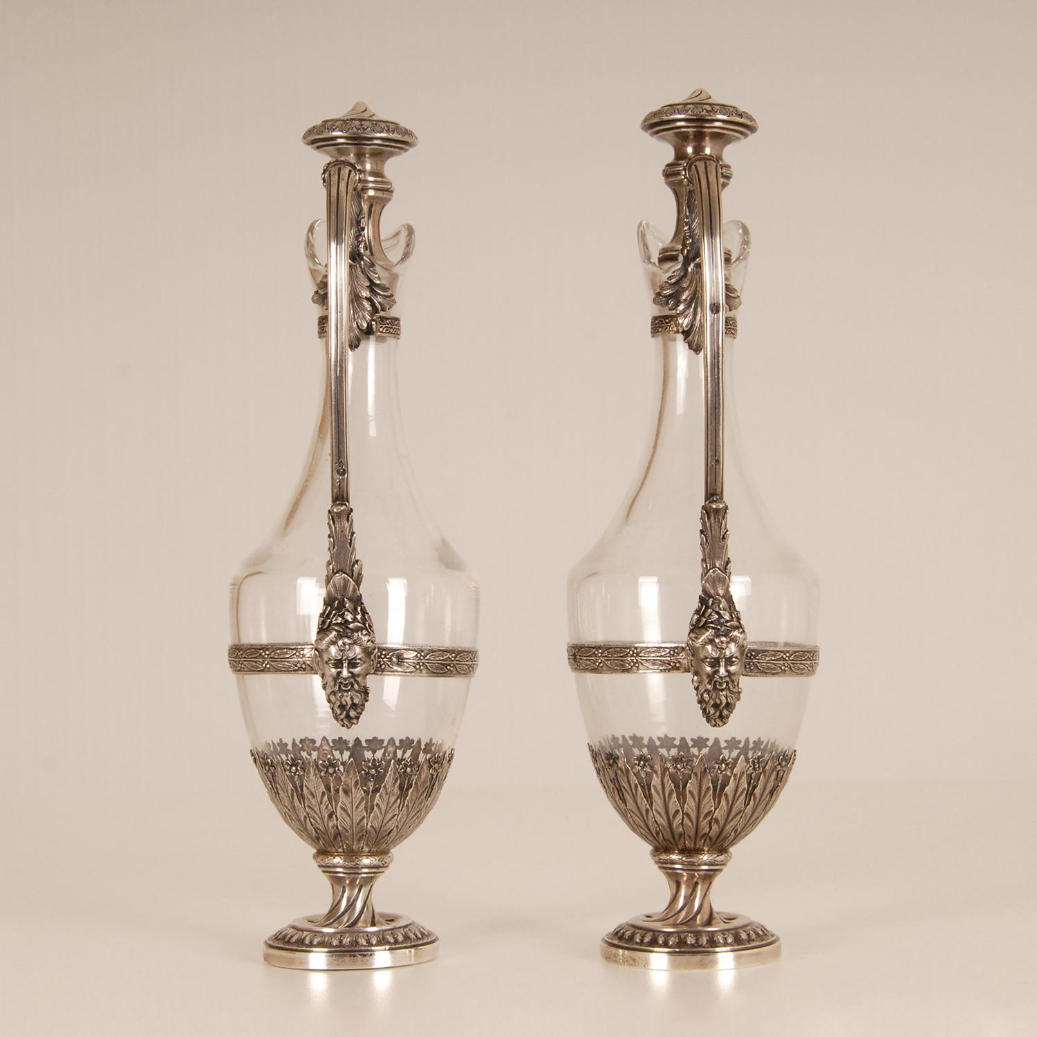 Sterling Silver Glass Decanters French Victorian Tableware Neoclassical a pair In Good Condition For Sale In Wommelgem, VAN