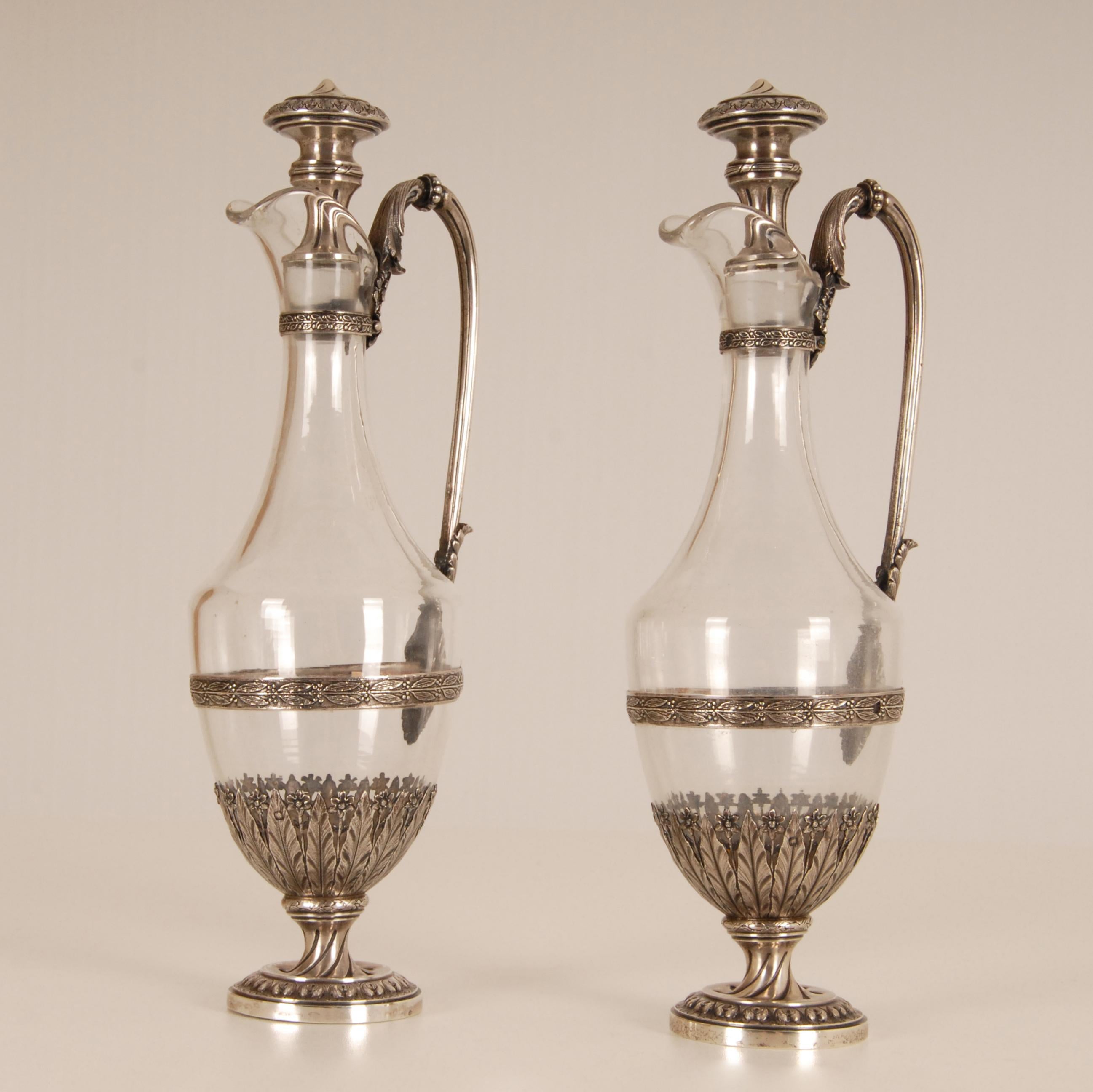 Sterling Silver Glass Decanters French Victorian Tableware Neoclassical a pair For Sale 2