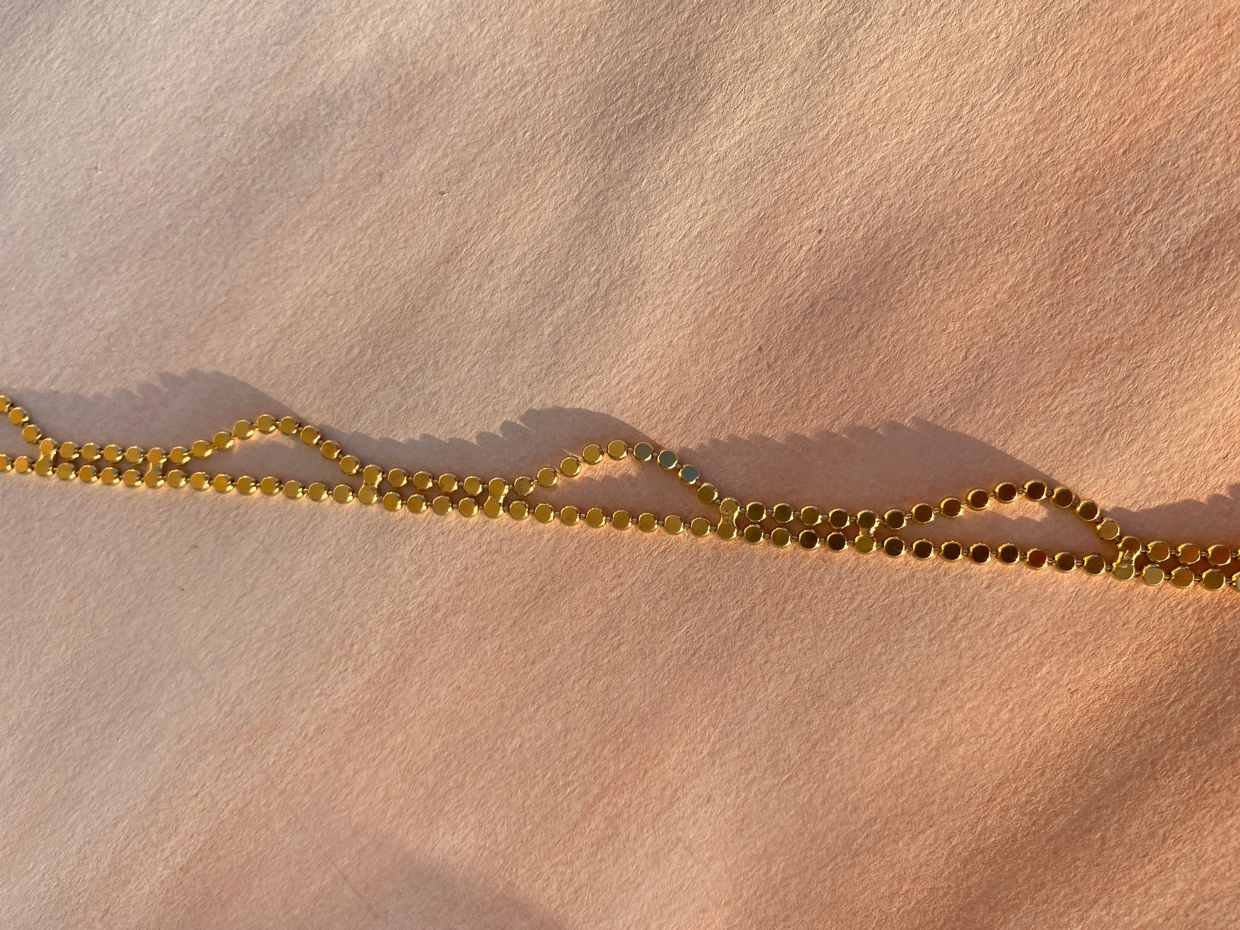 Contemporary Sterling Silver Gold-Plated Bracelet Minimal Wave Round Motif Chain Greek For Sale