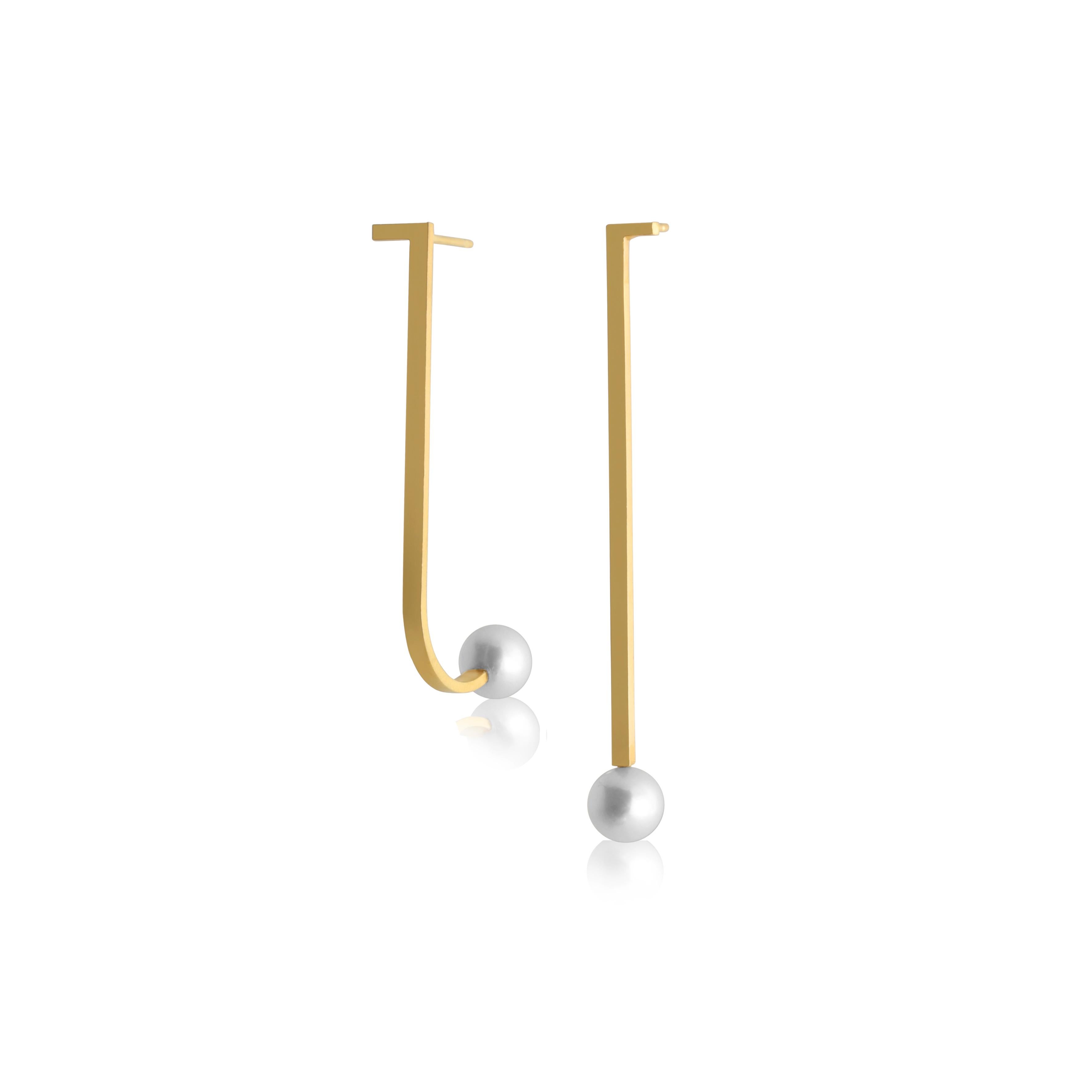 Artisan Sterling Silver Gold-Plated Curve Asymmetry Dropping Pearl Earrings For Sale