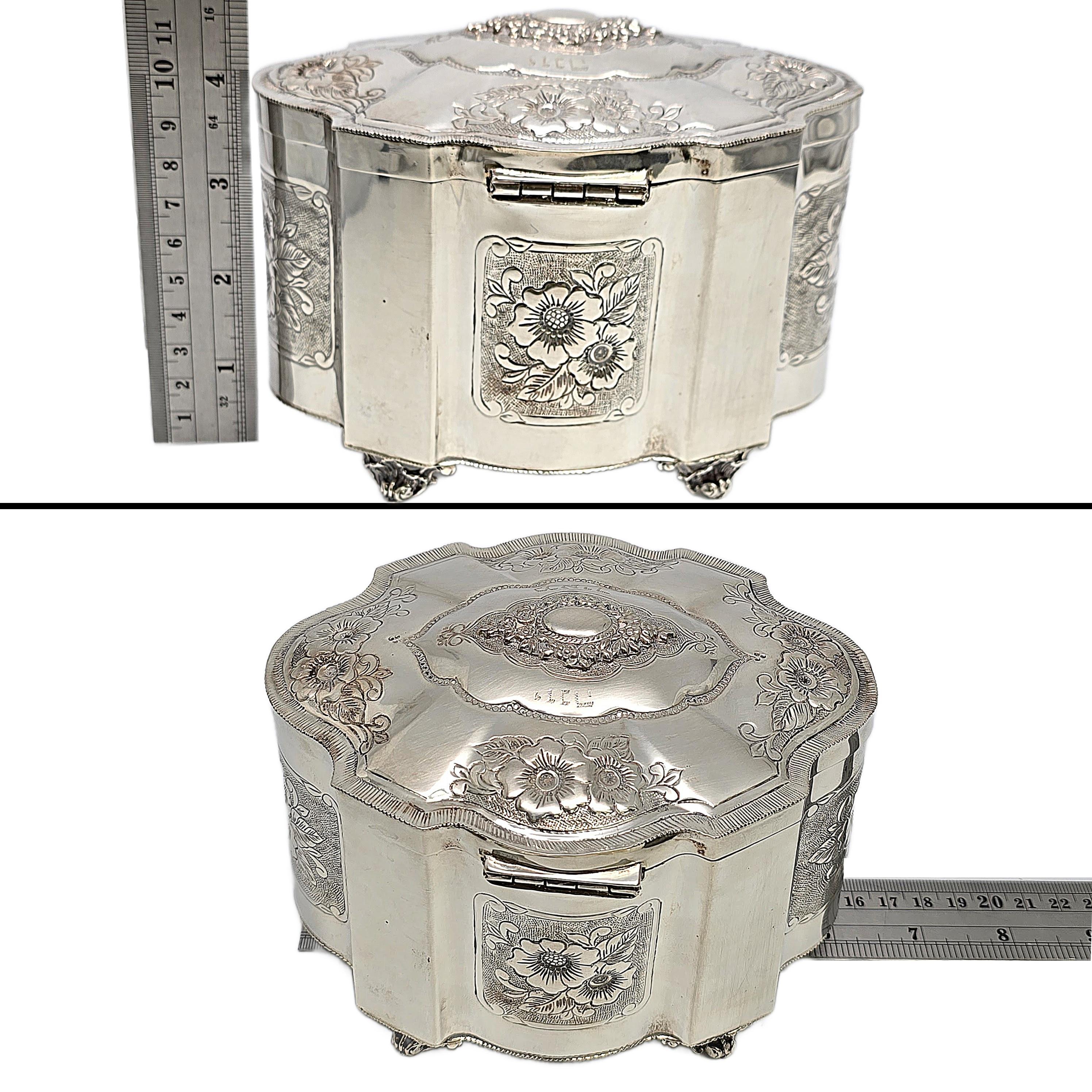 Porte-esrog/boîte à érog intérieur lavée en argent sterling avec gravure n° 21689 en vente 6