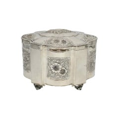 Scatola per esrog in argento massiccio lavato in oro con incisione #21689