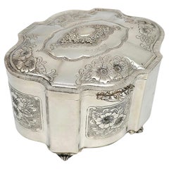 Scatola per esrog in argento massiccio lavato in oro con incisione #21689