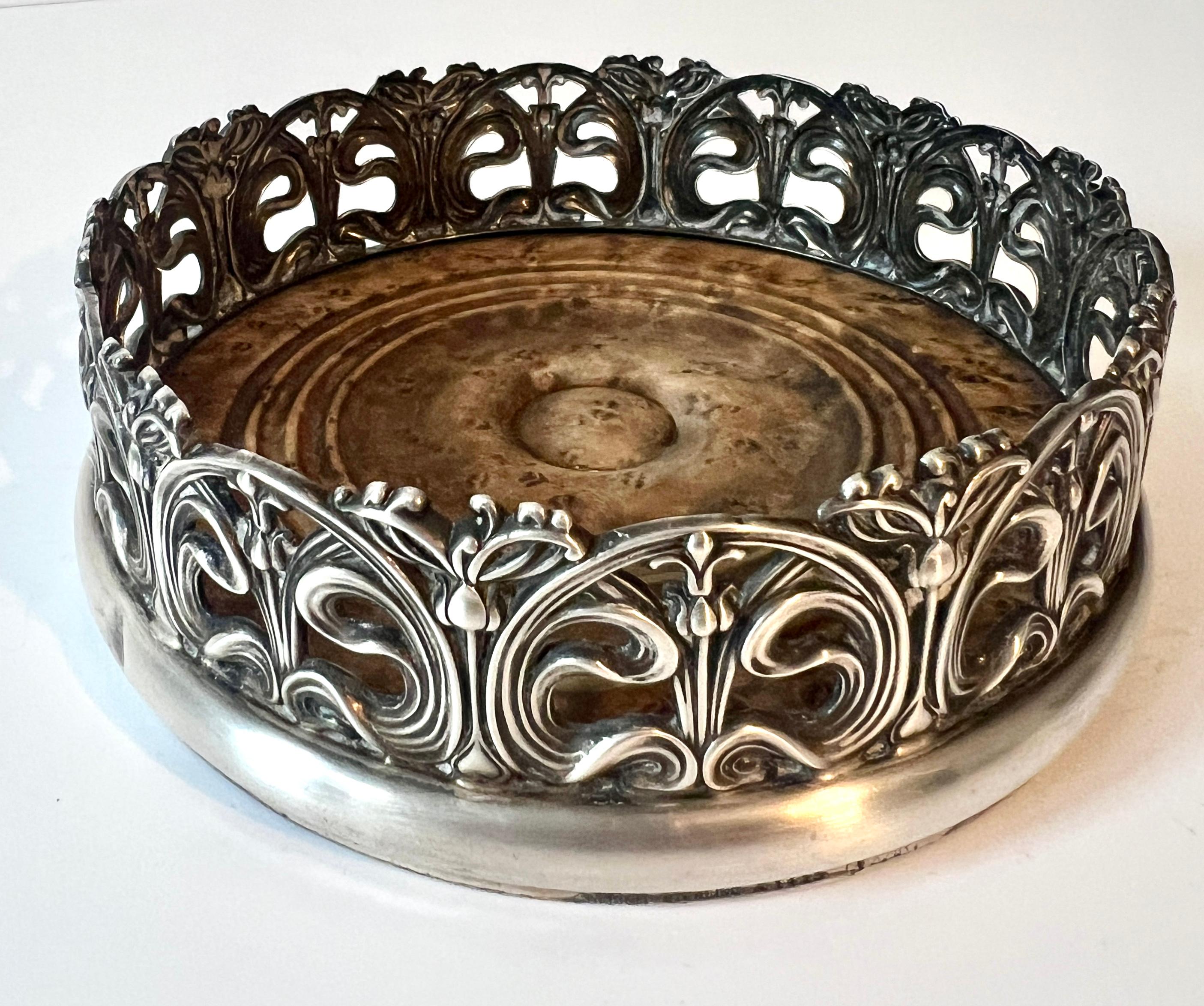 XX secolo Sottobicchiere per vino in argento Sterling Gorham Art Nouveau con base in acero in vendita