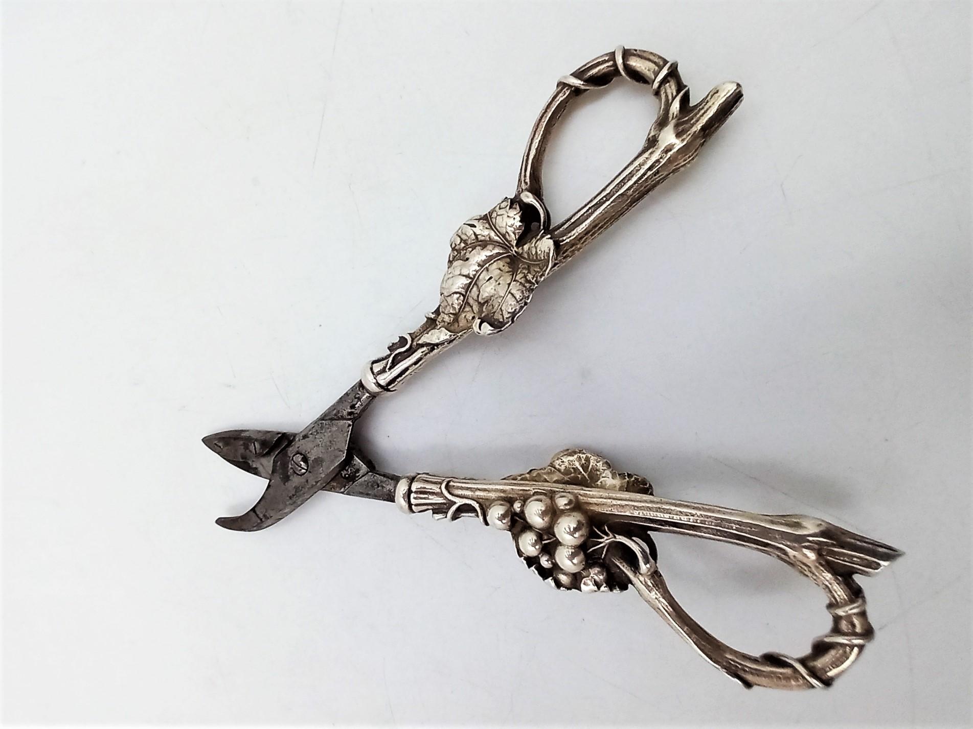 Cesoie per uva in argento sterling, modello Art Nouveau a vite della manifattura Whiting In condizioni buone in vendita a New York, NY