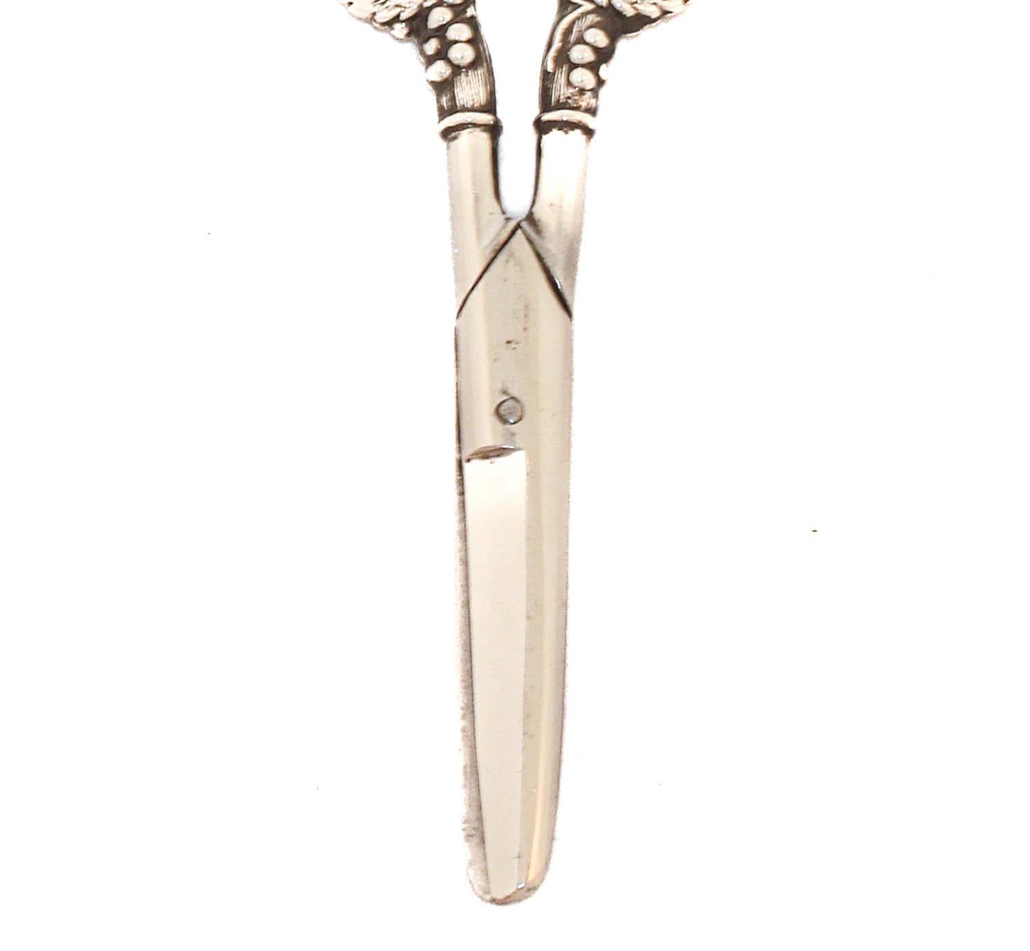 Sterling Silver Grape Sheers In Excellent Condition For Sale In Brooklyn, NY