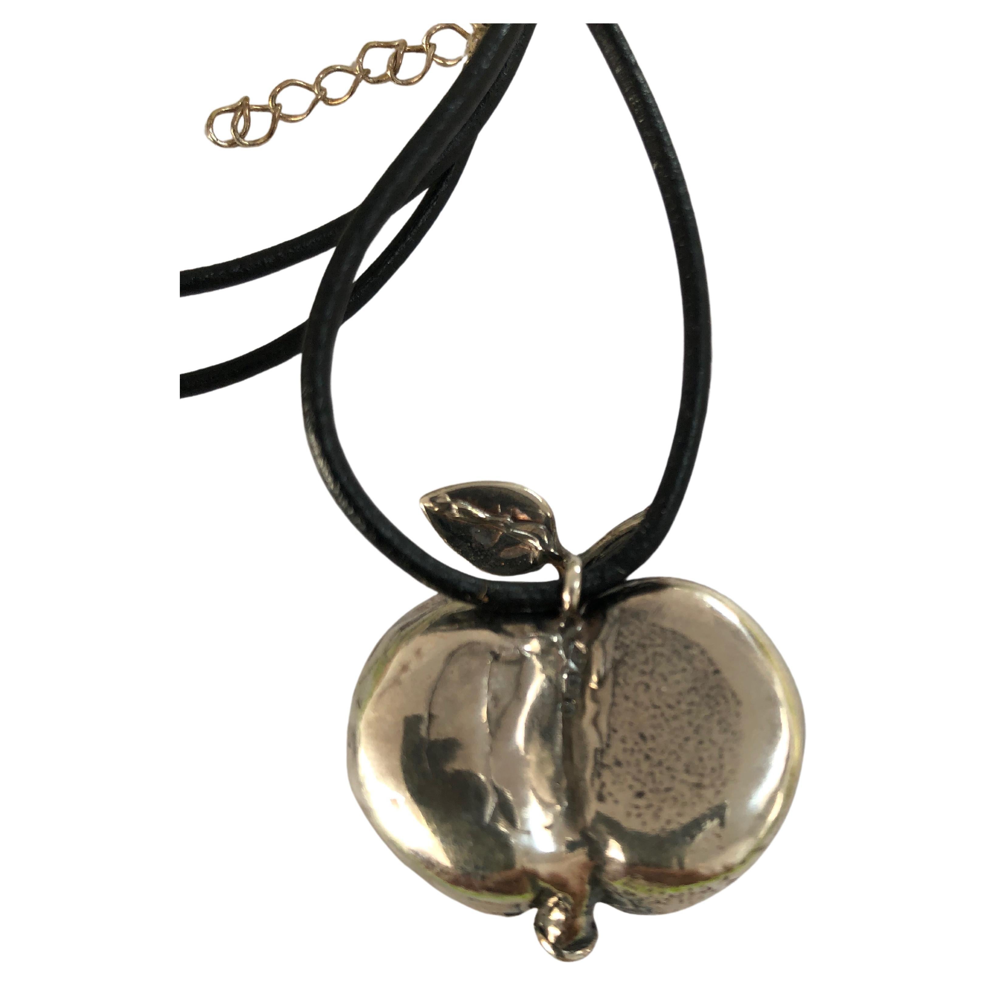 kidney stone necklace